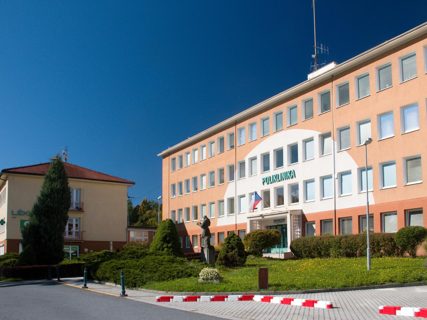 Valašskokloboucká poliklinika, p.o. foto 4