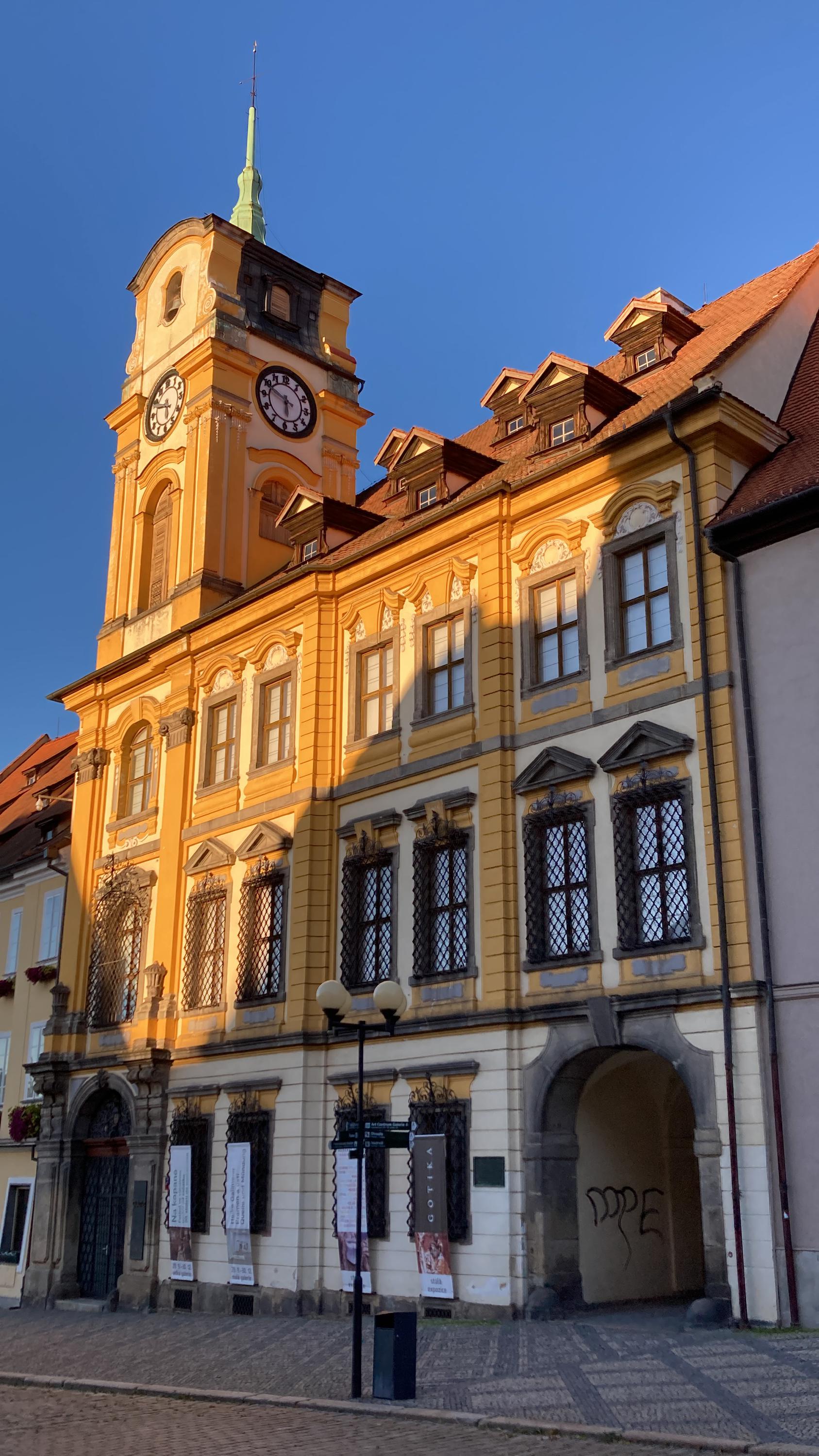 Cheb - městský úřad foto 6