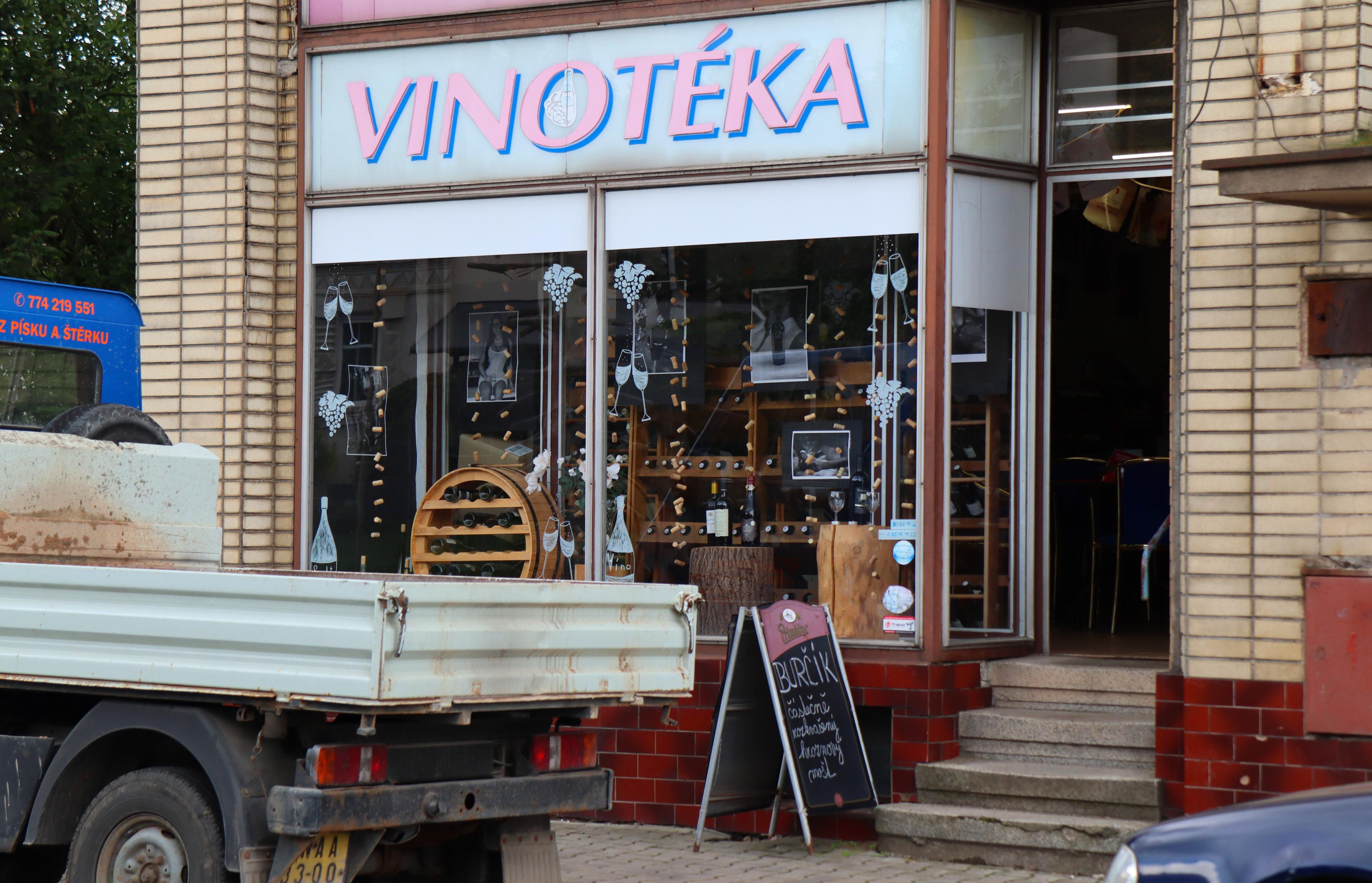 Vinotéka 5. května 829