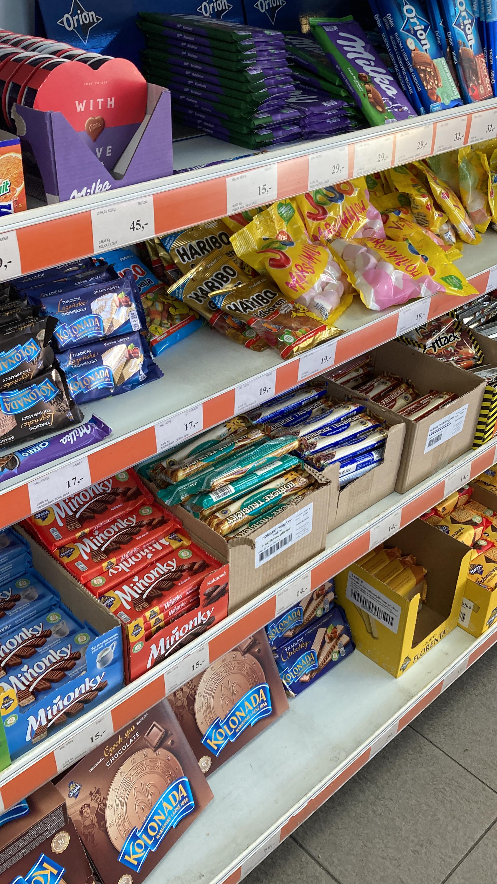 Občerstvení u čerpací stanice Tank ONO Cheb foto 5