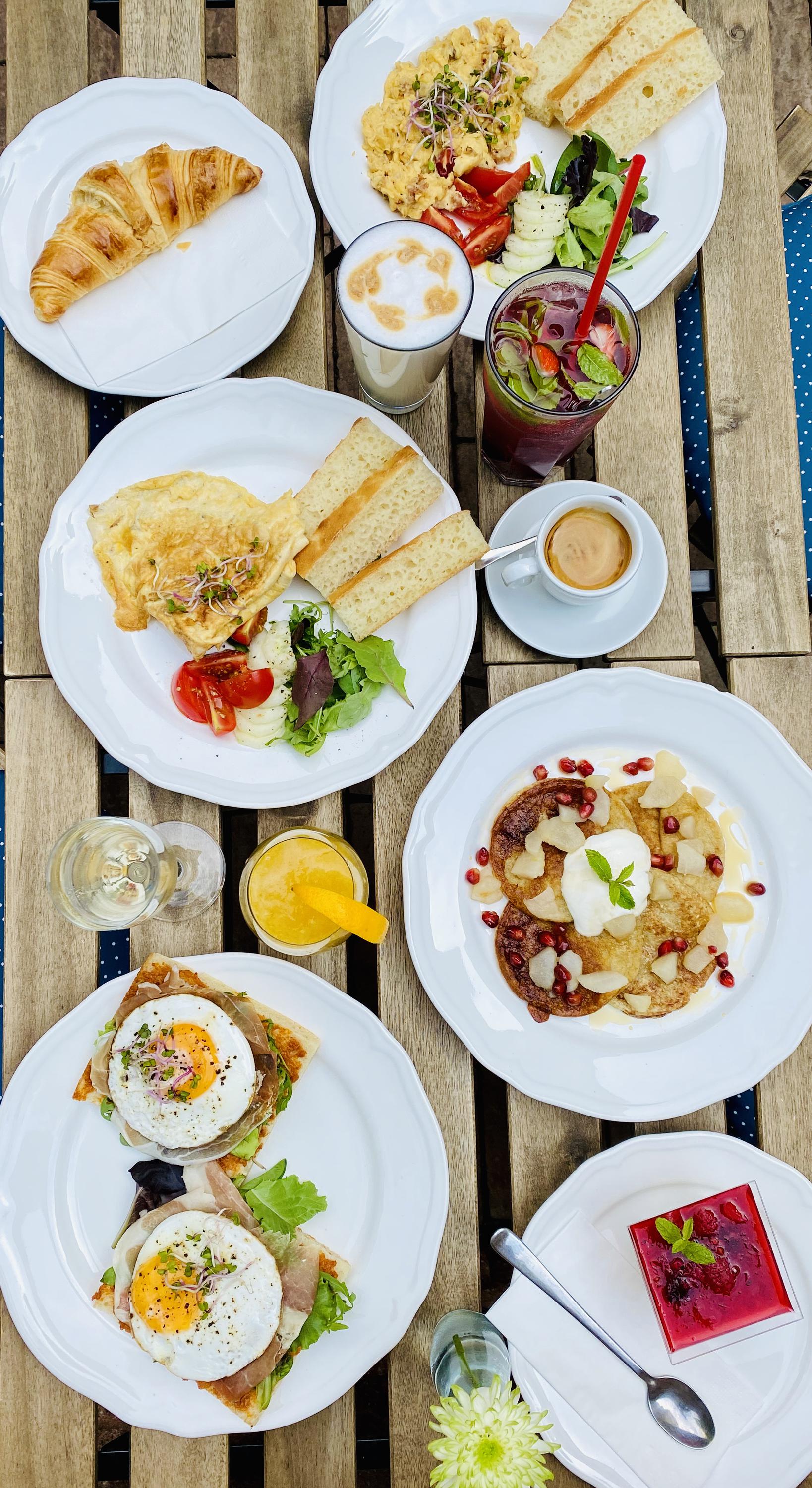 Un Caffé & Bistro foto 4
