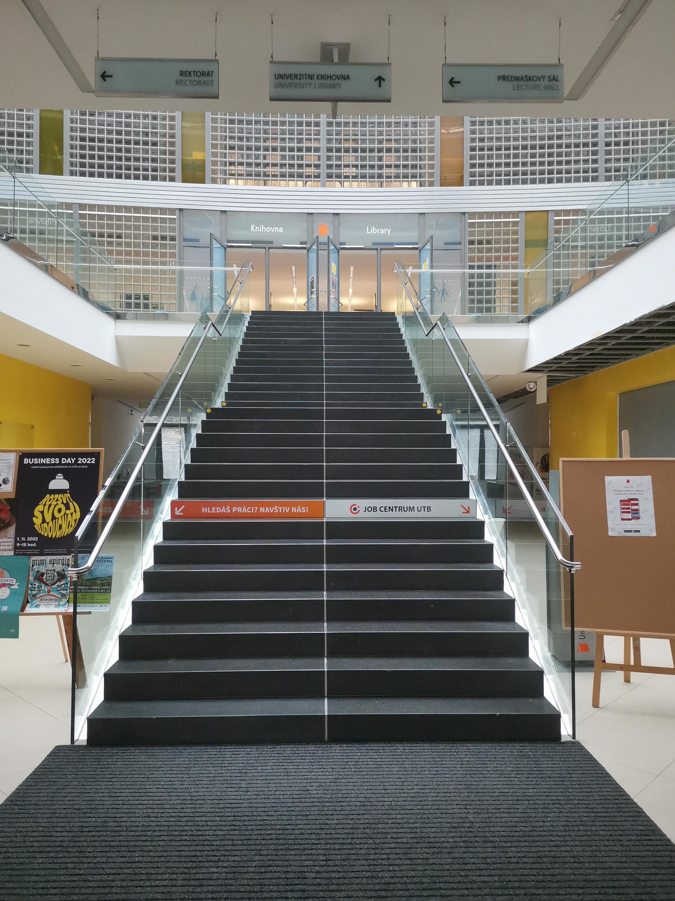 Knihovna Univerzity Tomáše Bati ve Zlíně foto 6