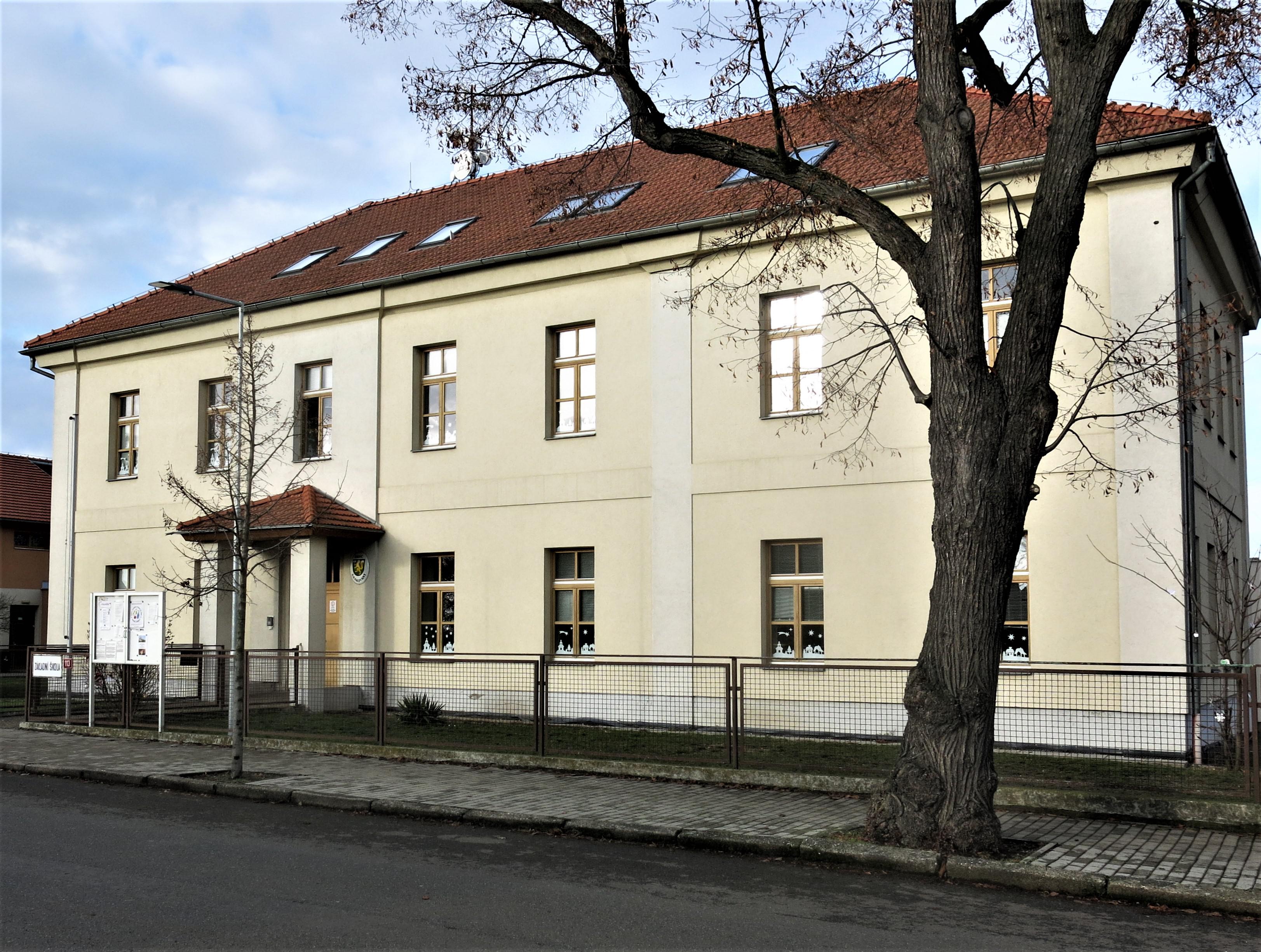 Základní škola a Mateřská škola Krakovany