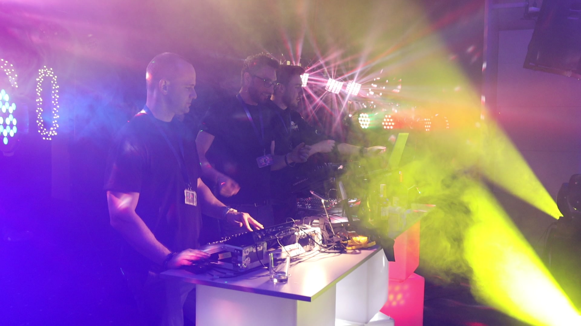 DJ ROGA foto 2 (náhled videa)