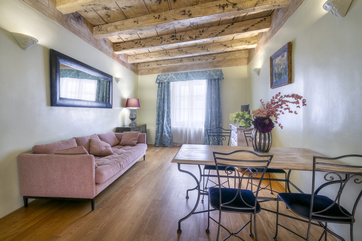 Hotel Black Star Suites