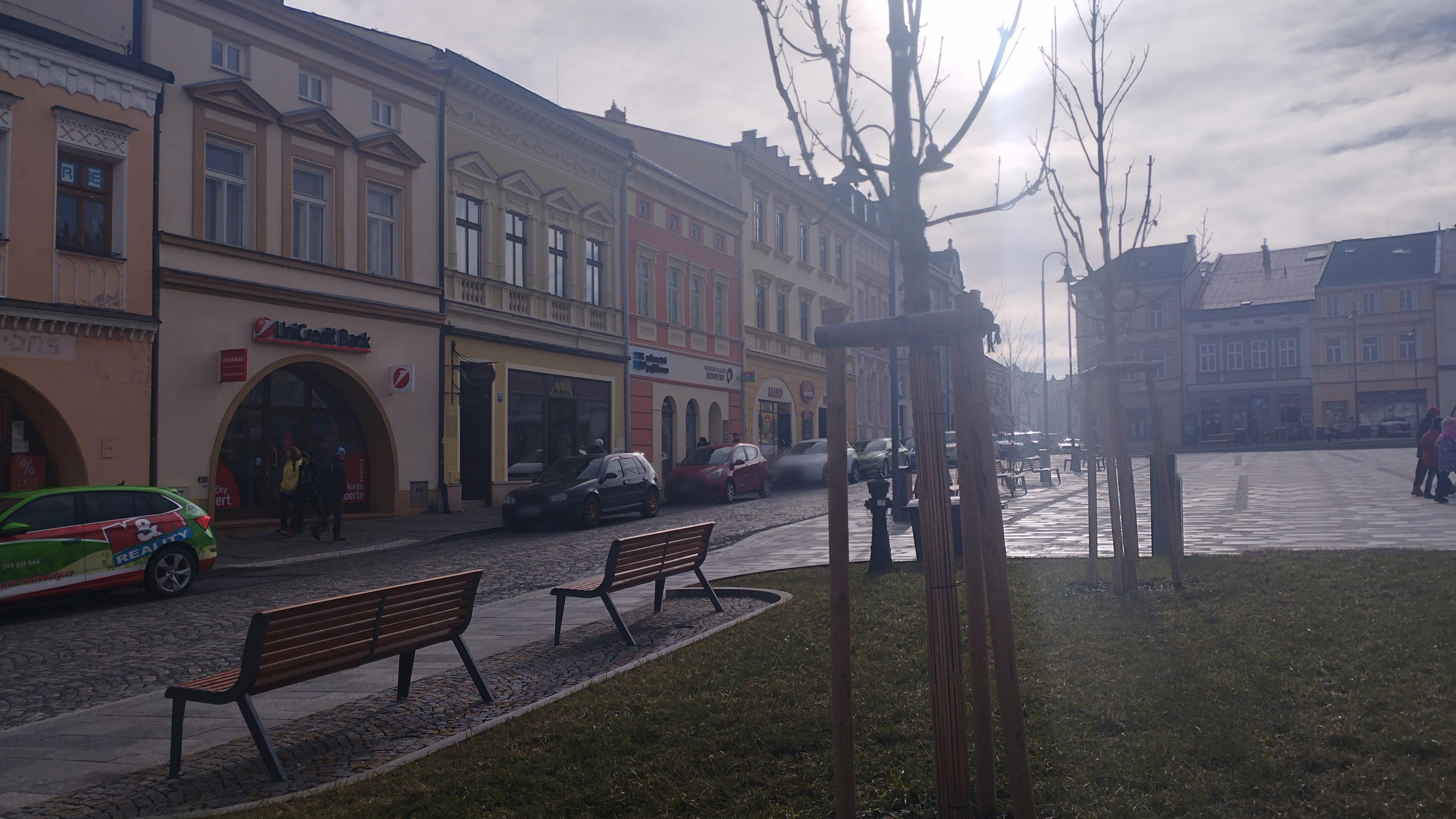 Bankomat UniCredit Bank Czech Republic foto 2