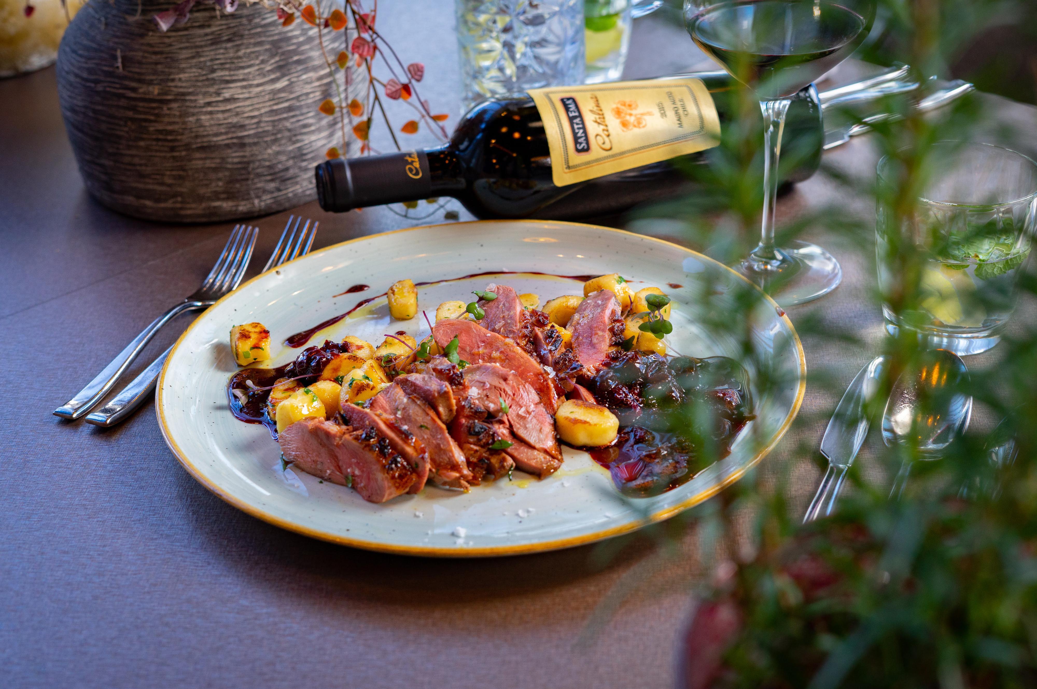 NUTREND World Restaurant