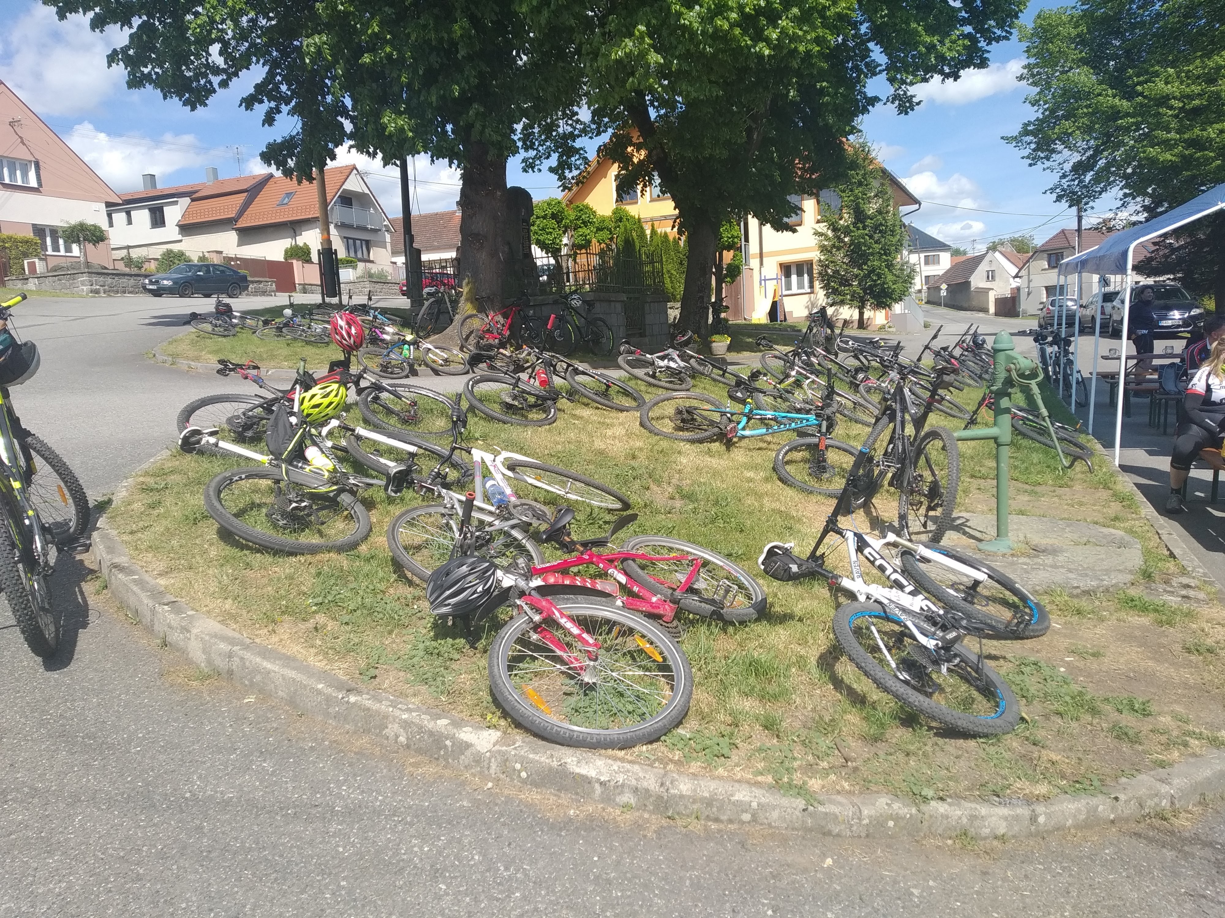 Obecní hostinec Čečelovice foto 4