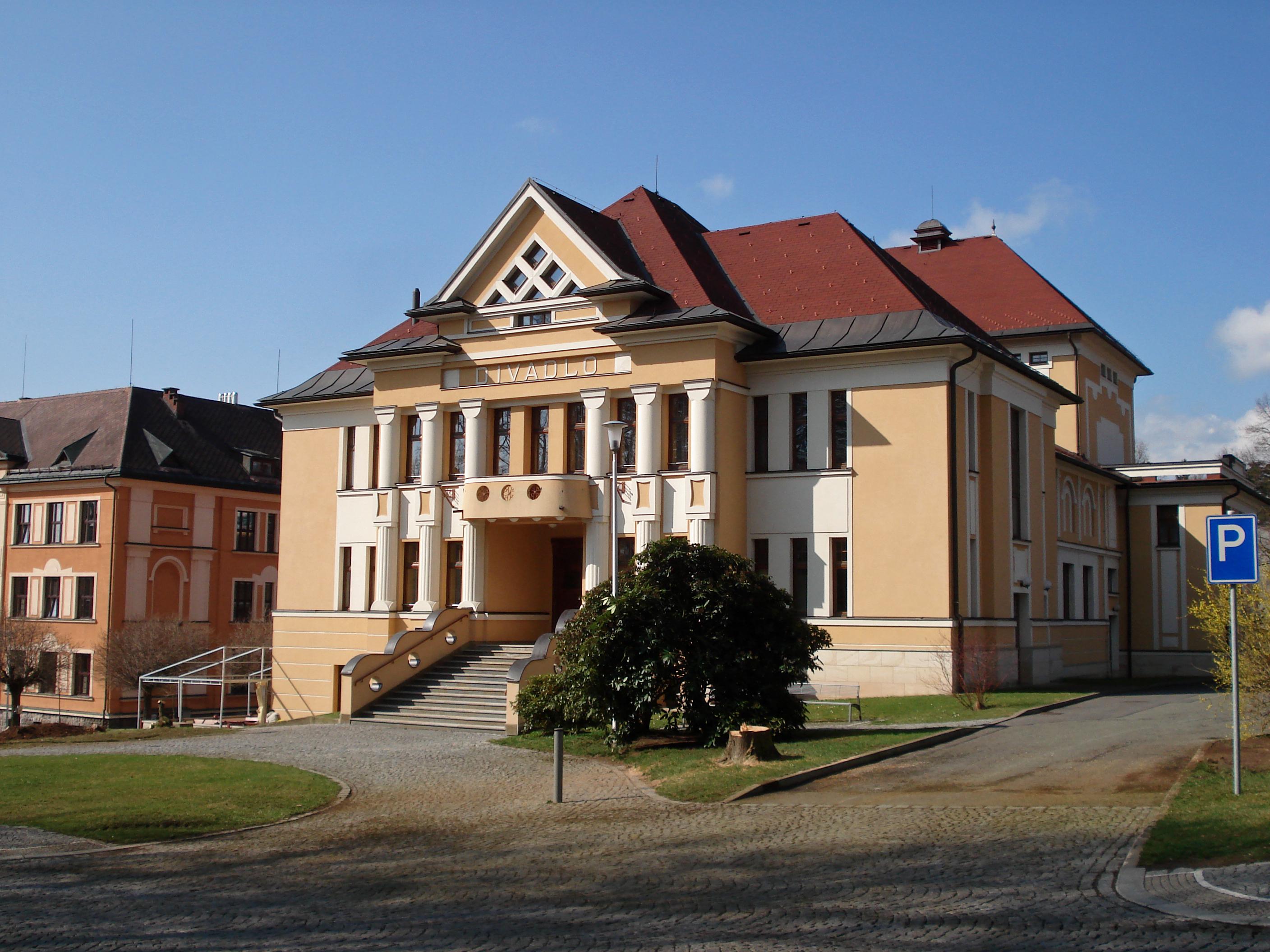 Restaurace Divadlo Červený Kostelec foto 3