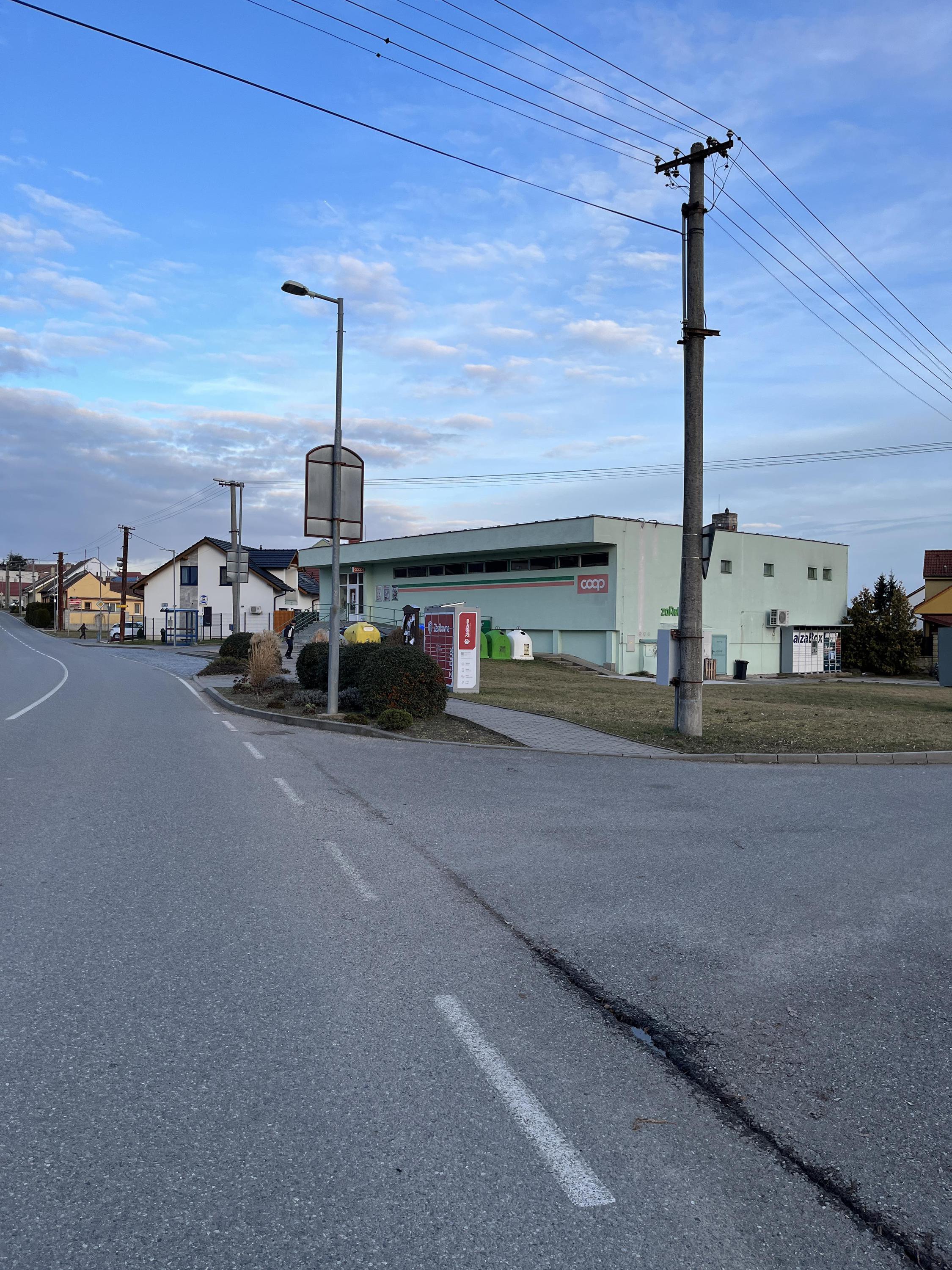 Jednota, spotřební družstvo v Hodoníně - COOP foto 6