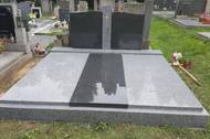 Fotografie Aleš Hlaváček - hroby, opravy hrobů
