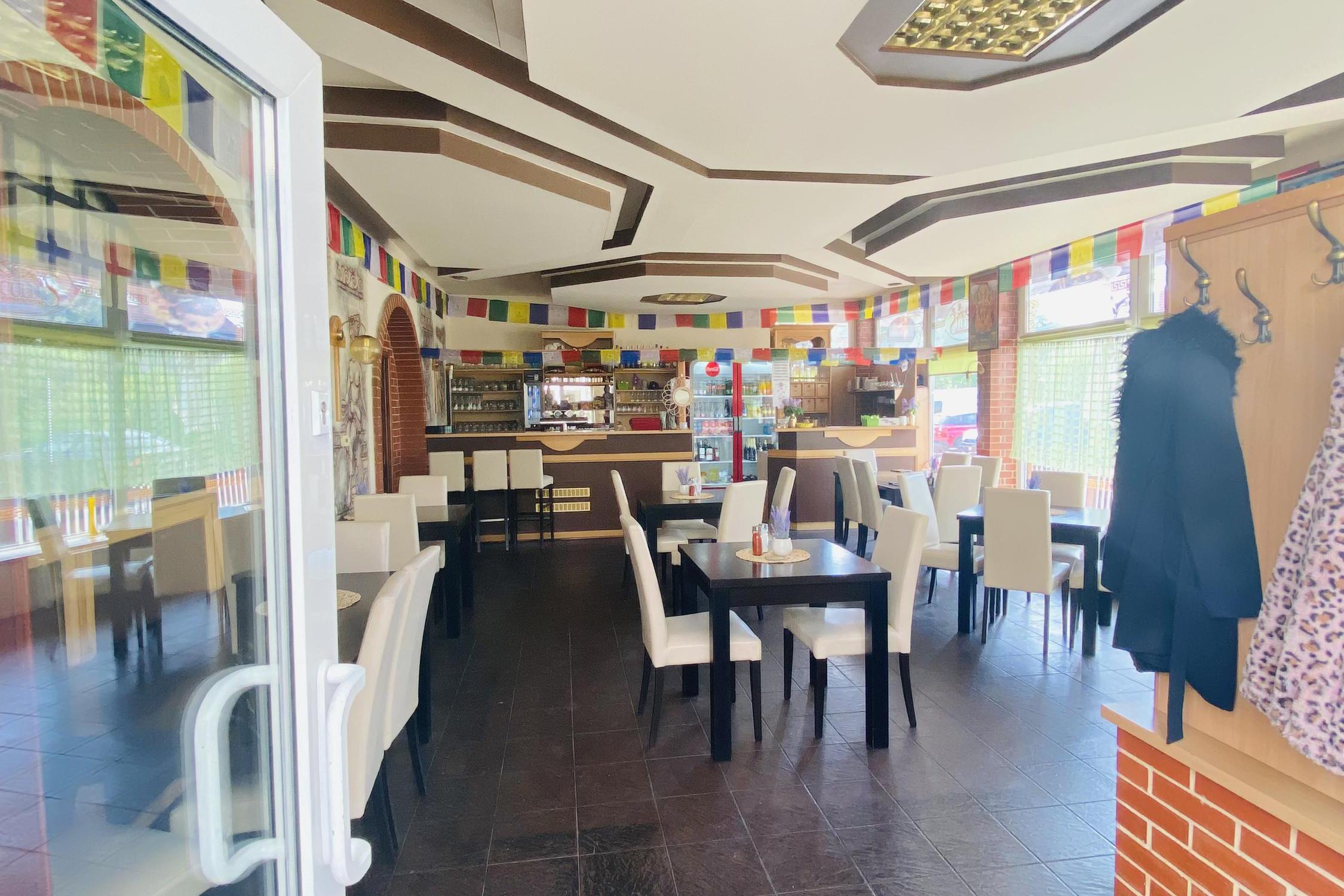 Mount Everest restaurant