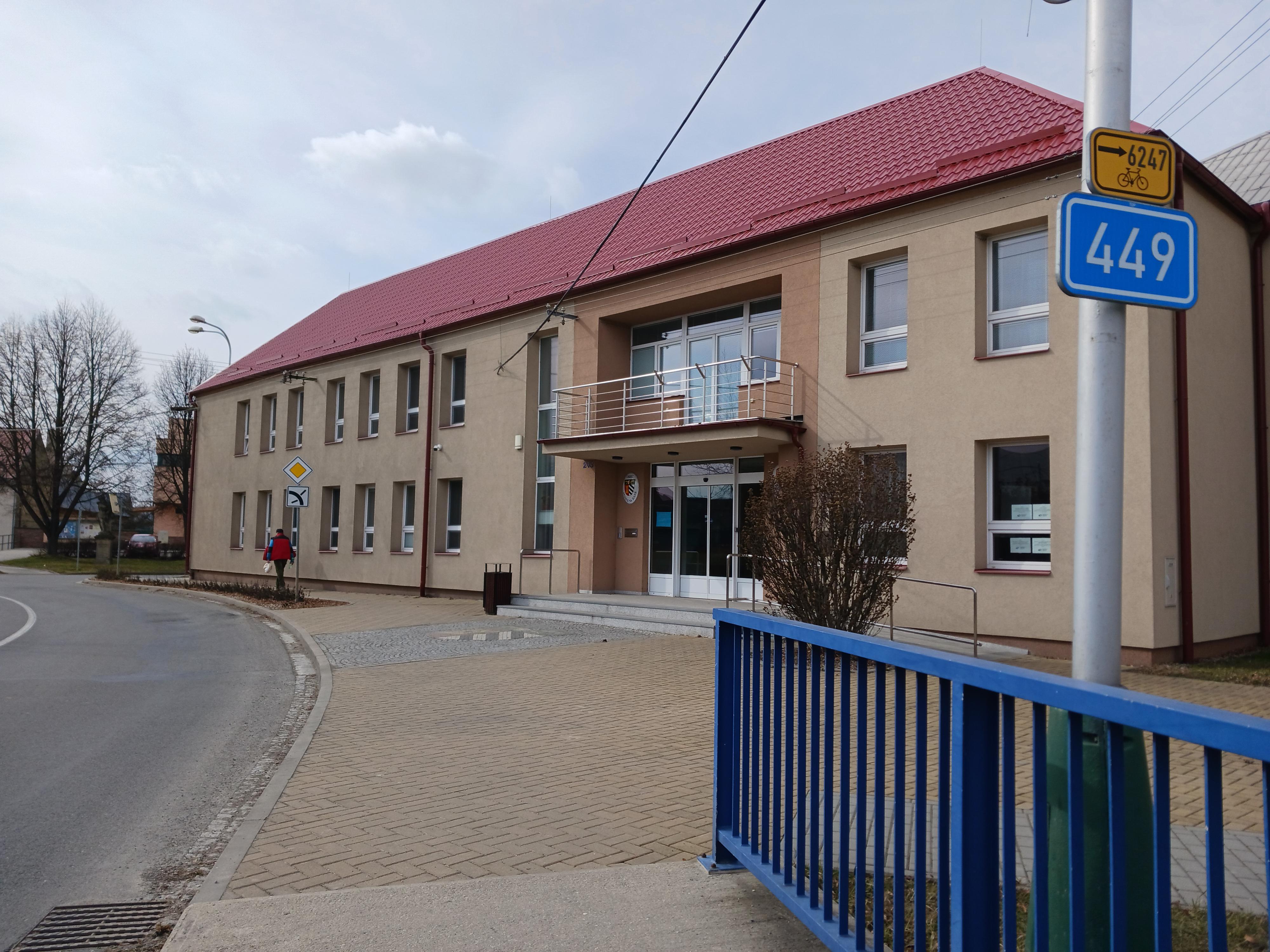 Senice na Hané - obecní úřad foto 3