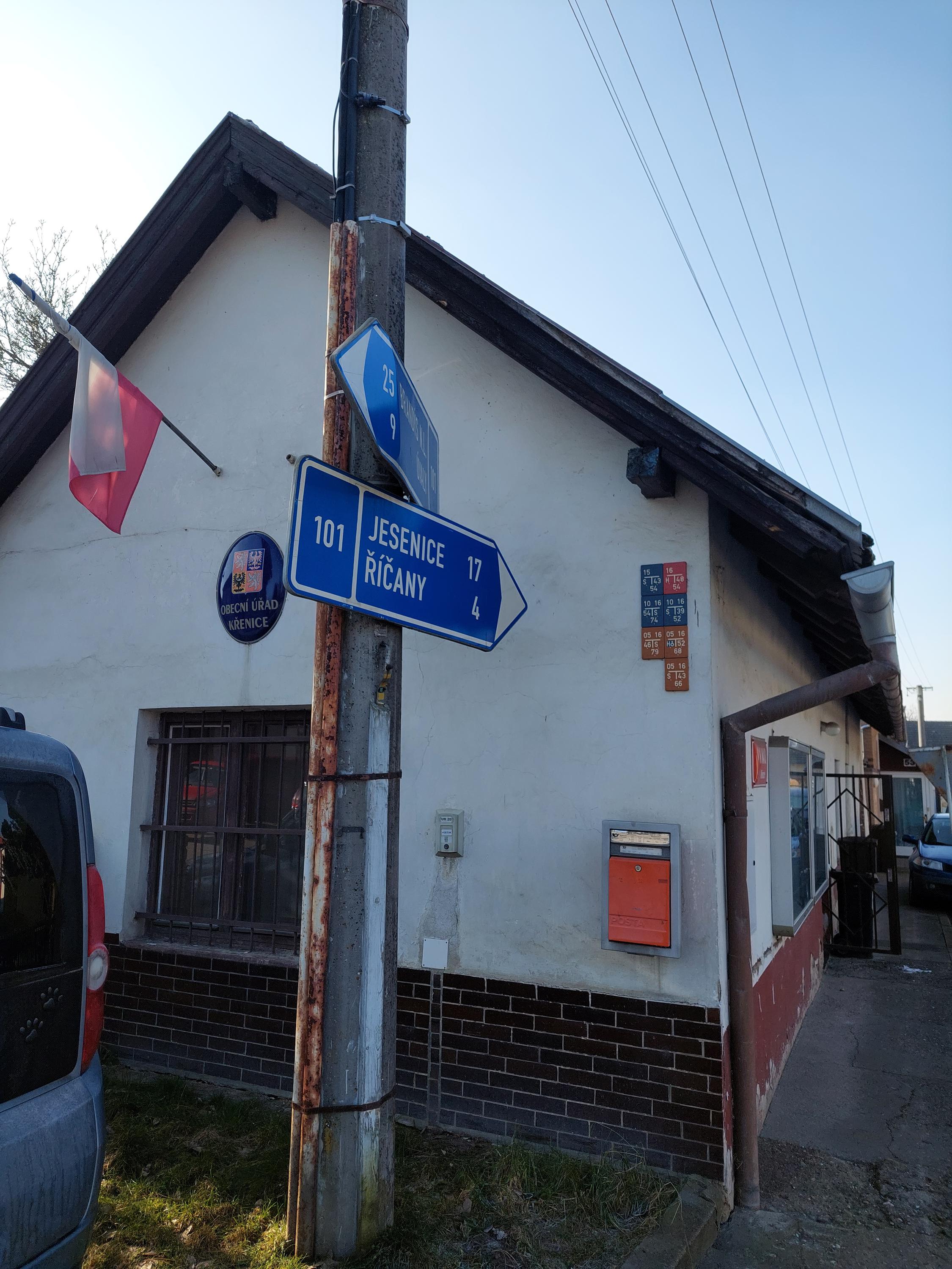 Křenice - obecní úřad foto 2