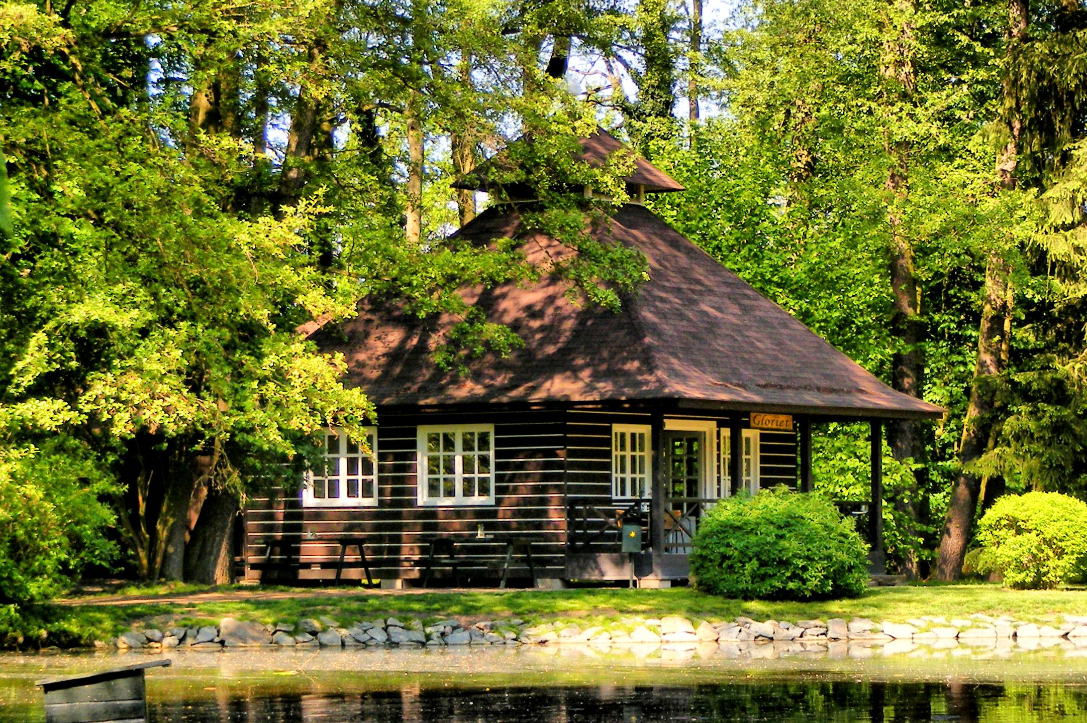 Zámecký altán Gloriet