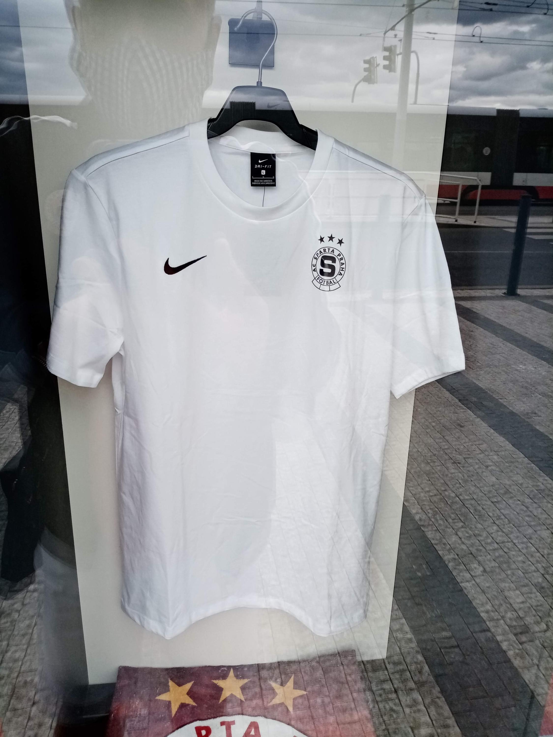 Fanshop AC Sparta Praha foto 6