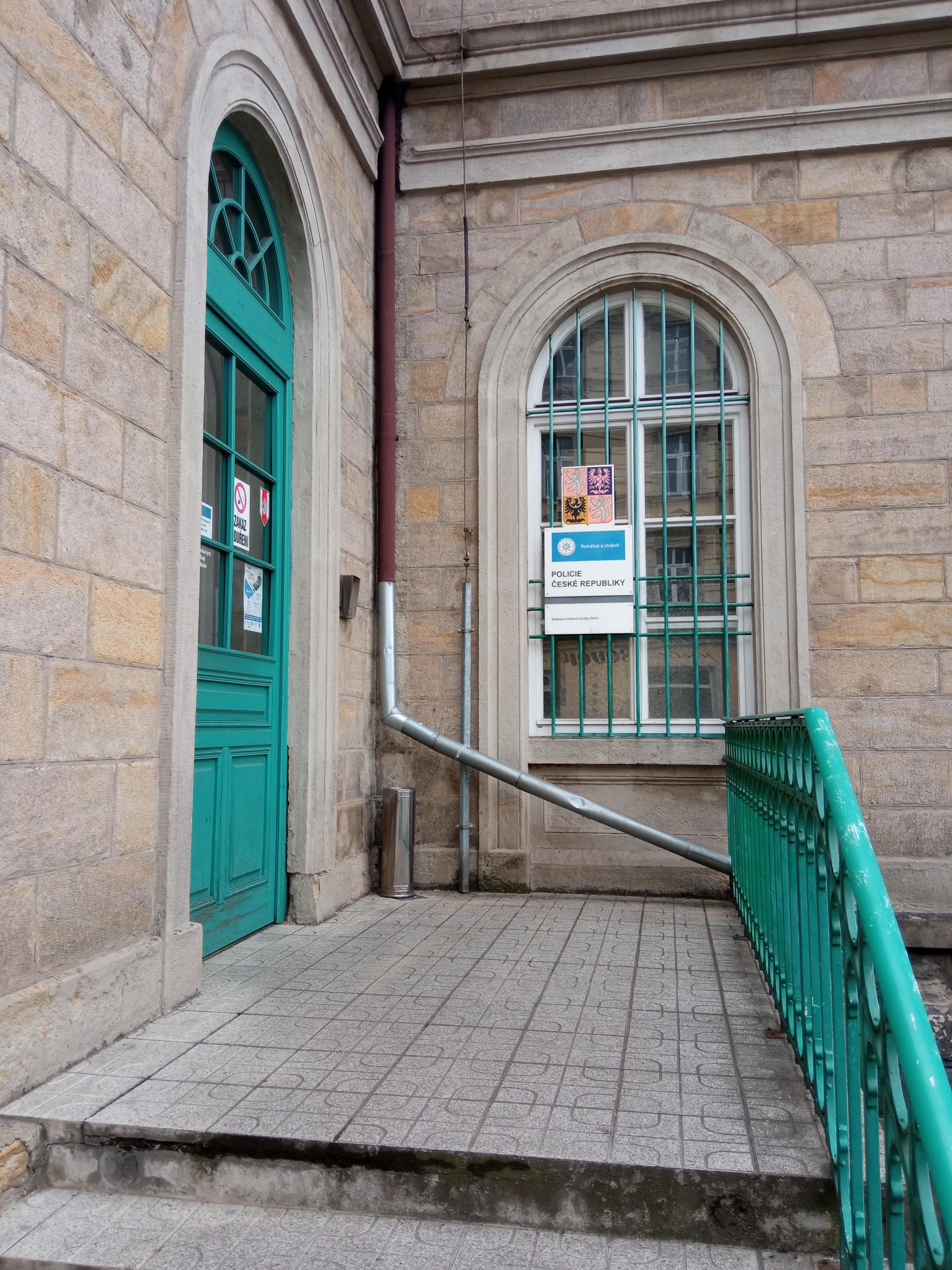 Policie ČR - Oddělení hlídkové služby Děčín foto 4