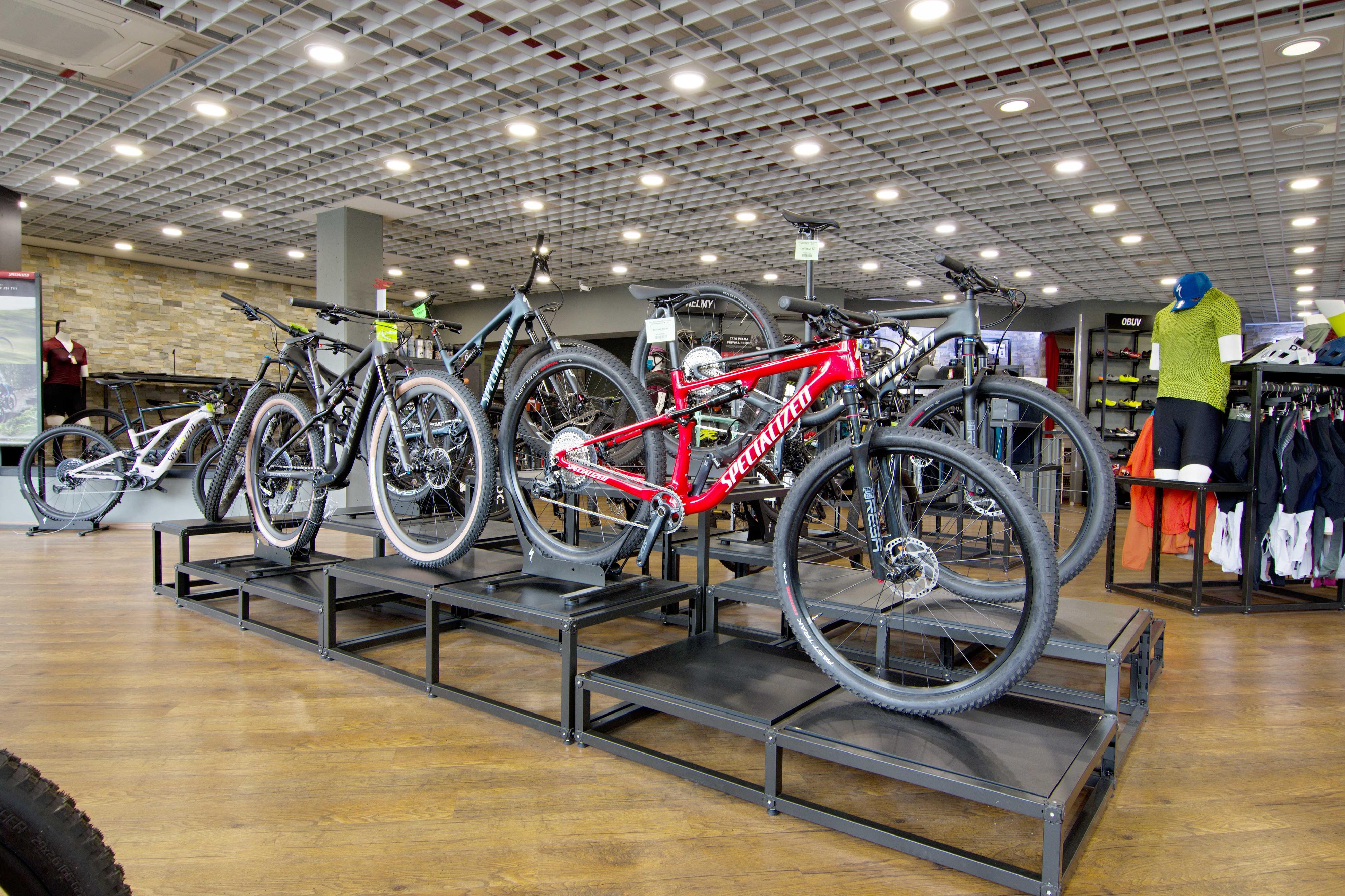 Specialized Concept Store Plzeň - Cyklocentrum Vondráček foto 4
