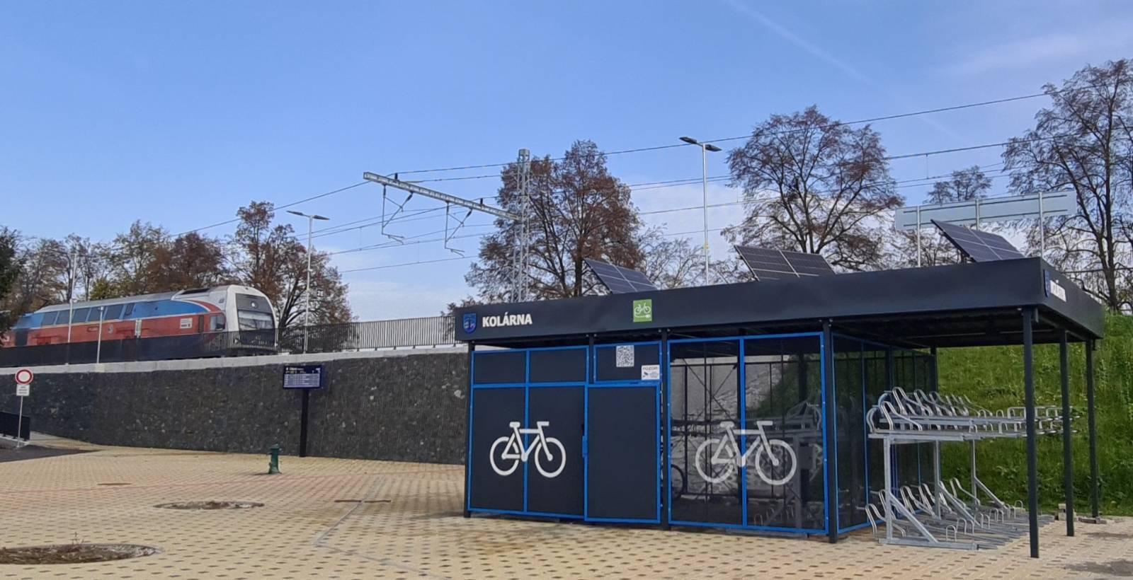 Nabíjecí stanice Čelákovice vlakové nádraží - zastávka Jiřina foto 6