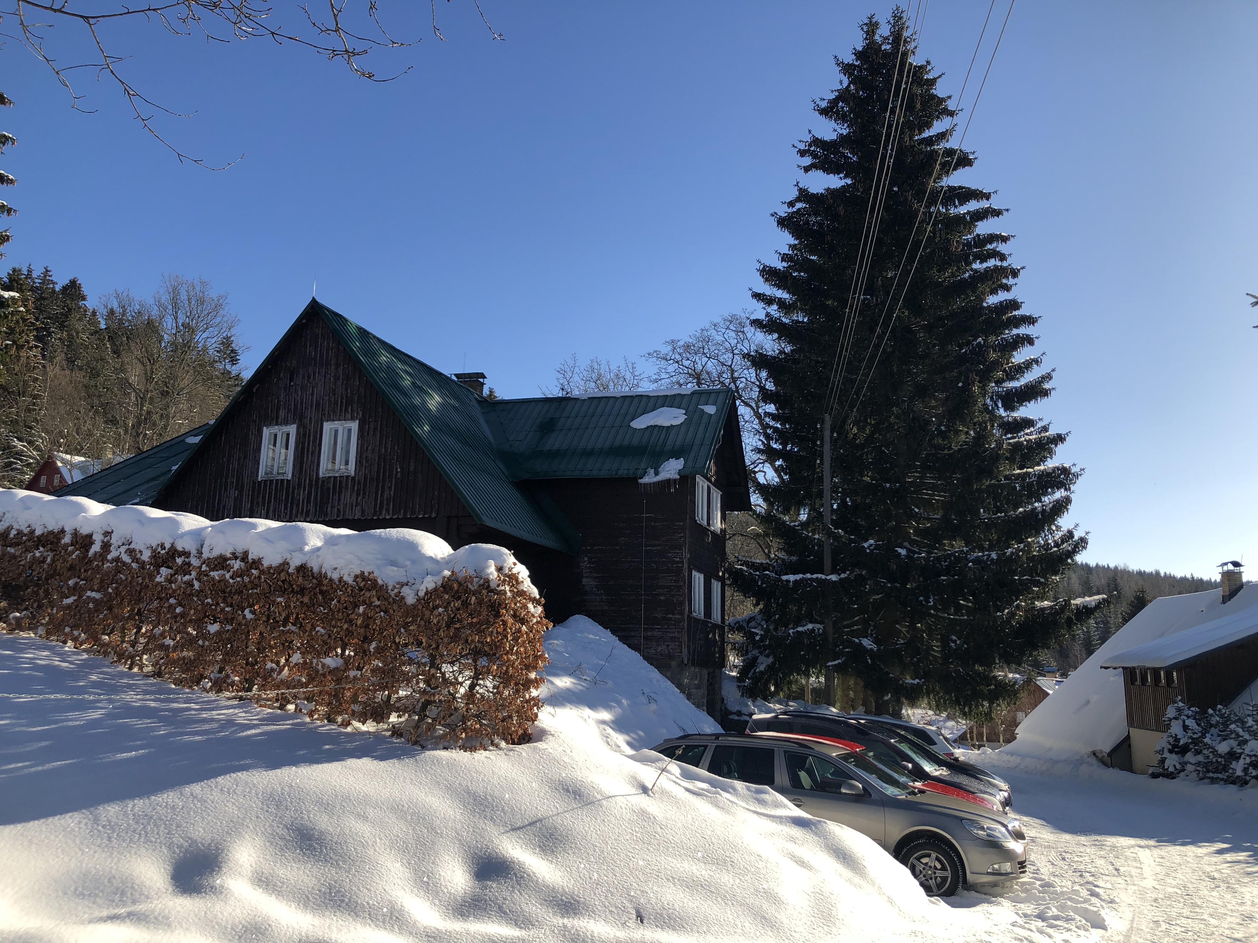 Ubytování Školní chata Desná foto 2