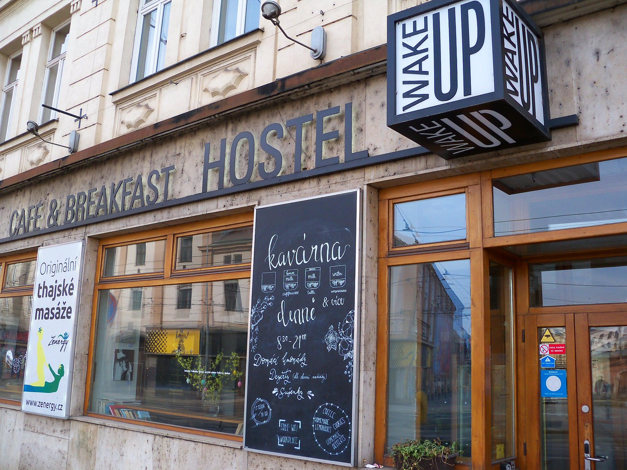 Wake Up Wellness Hostel foto 6