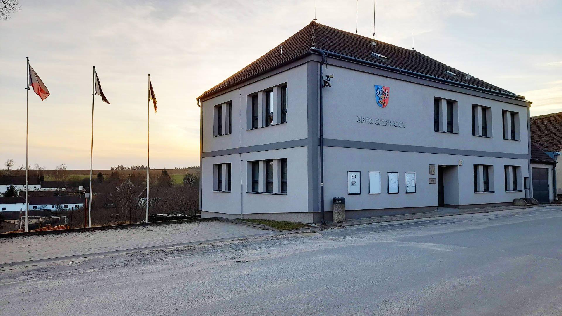 Cizkrajov - obecní úřad foto 2