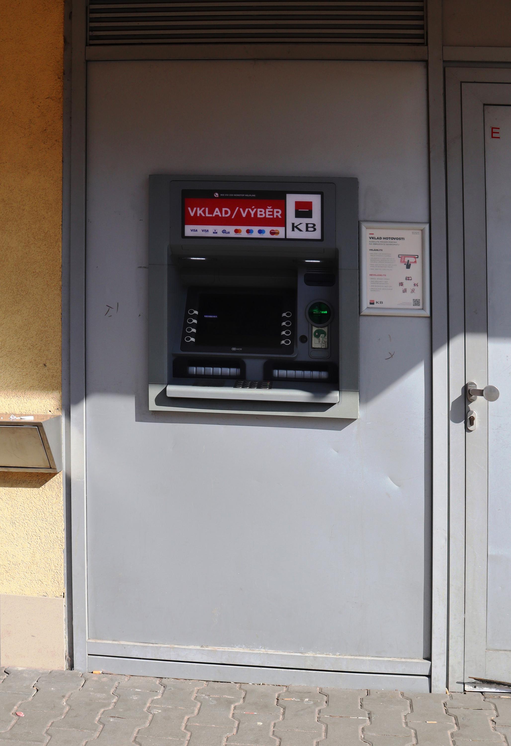 Bankomat Komerční banky foto 2