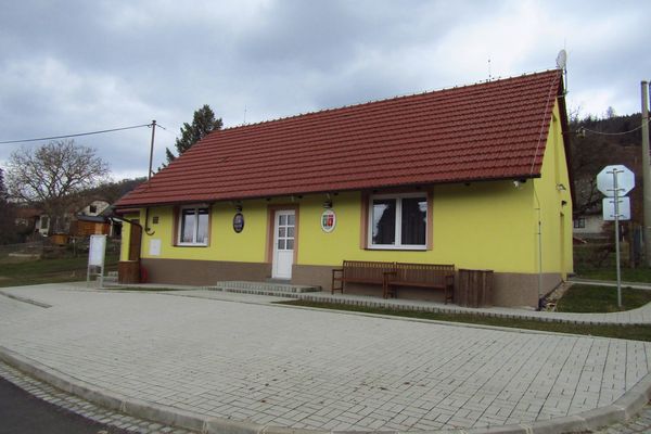 Žlebské Chvalovice obecní úřad (Žlebské Chvalovice) • Firmy.cz