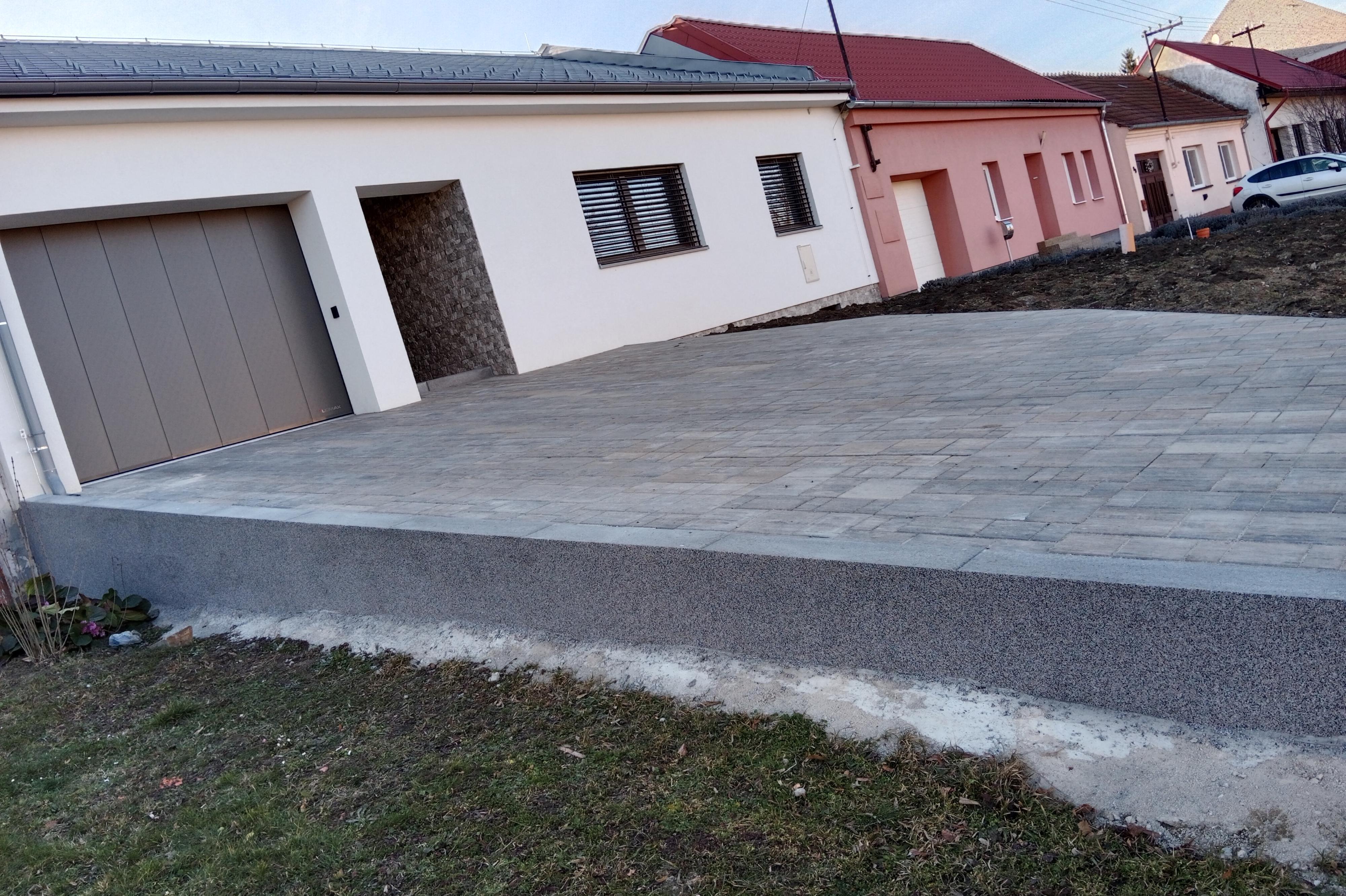 JR construction stavby s.r.o.