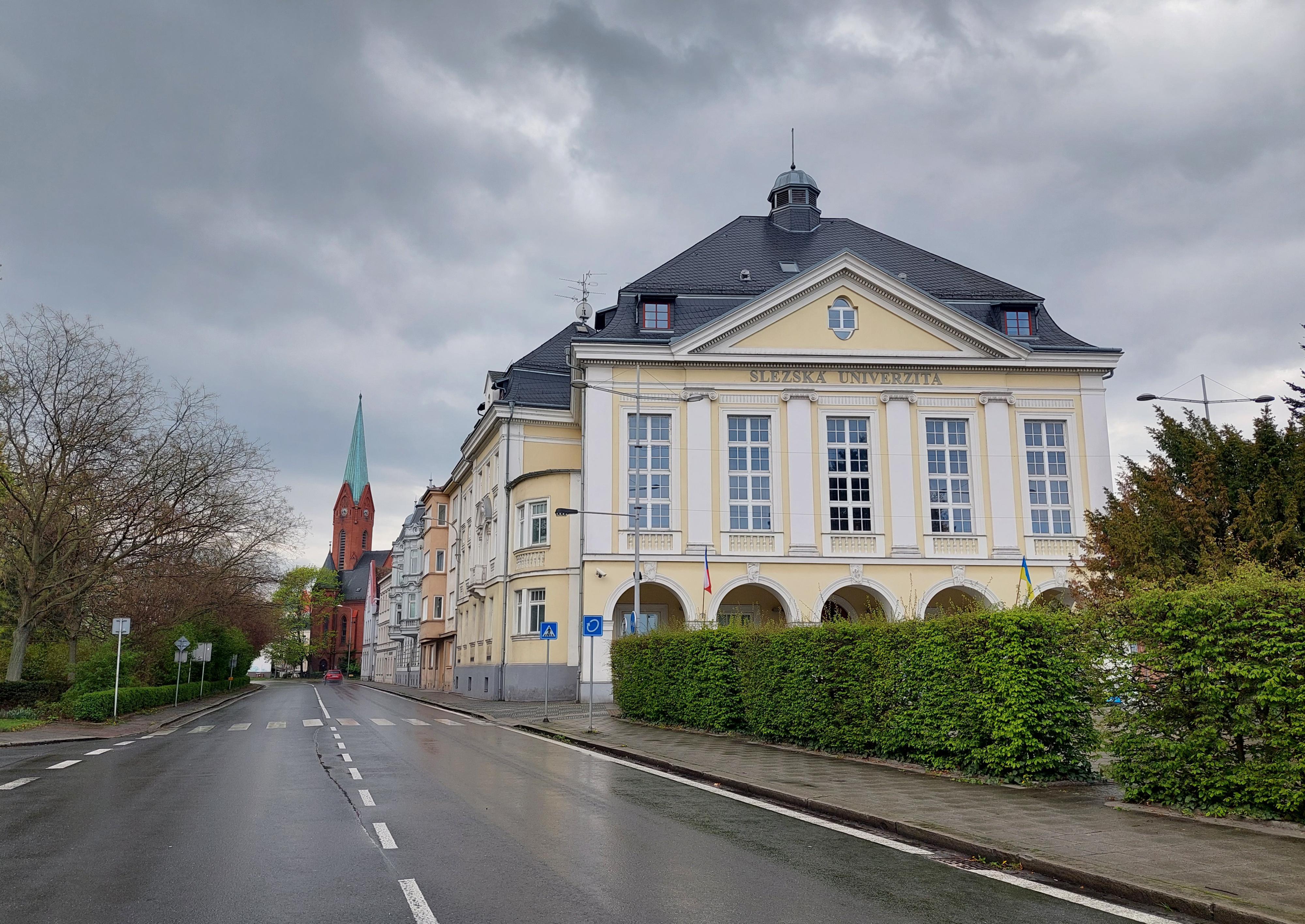 Slezská univerzita v Opavě foto 3