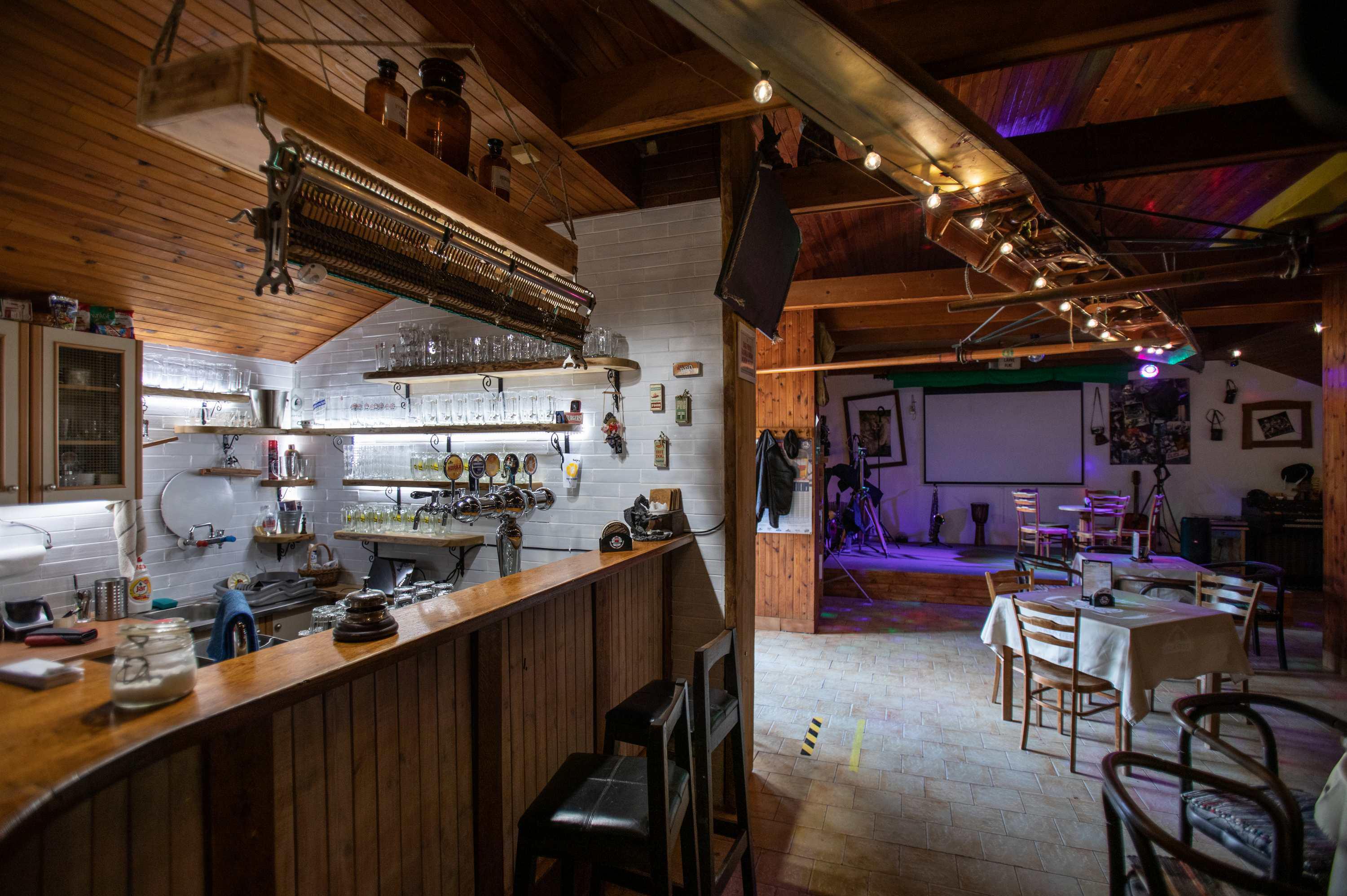 PUBBLIKUM - Na Kovárně