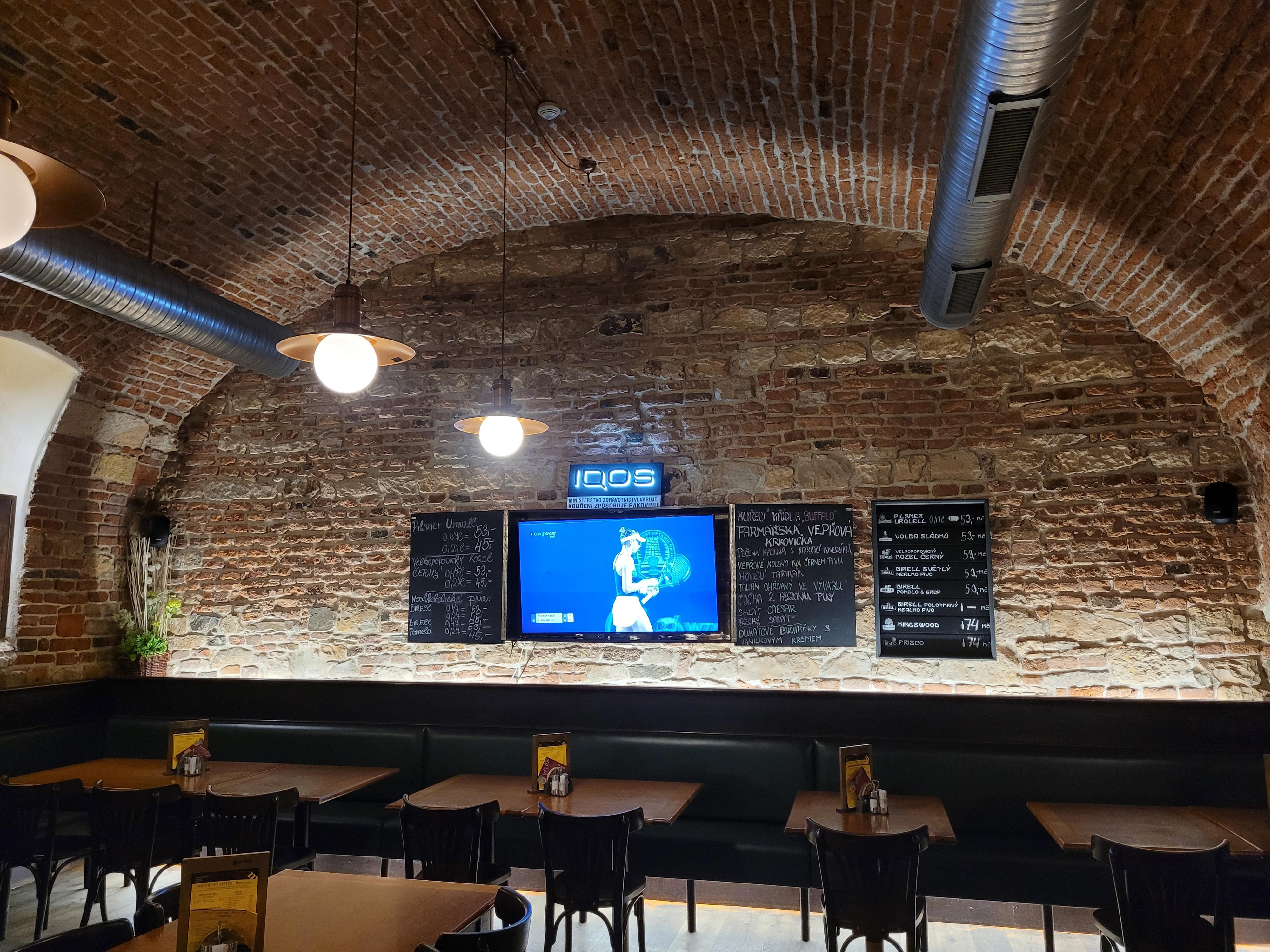 Malostranská beseda - hudební a divadelní klub foto 5