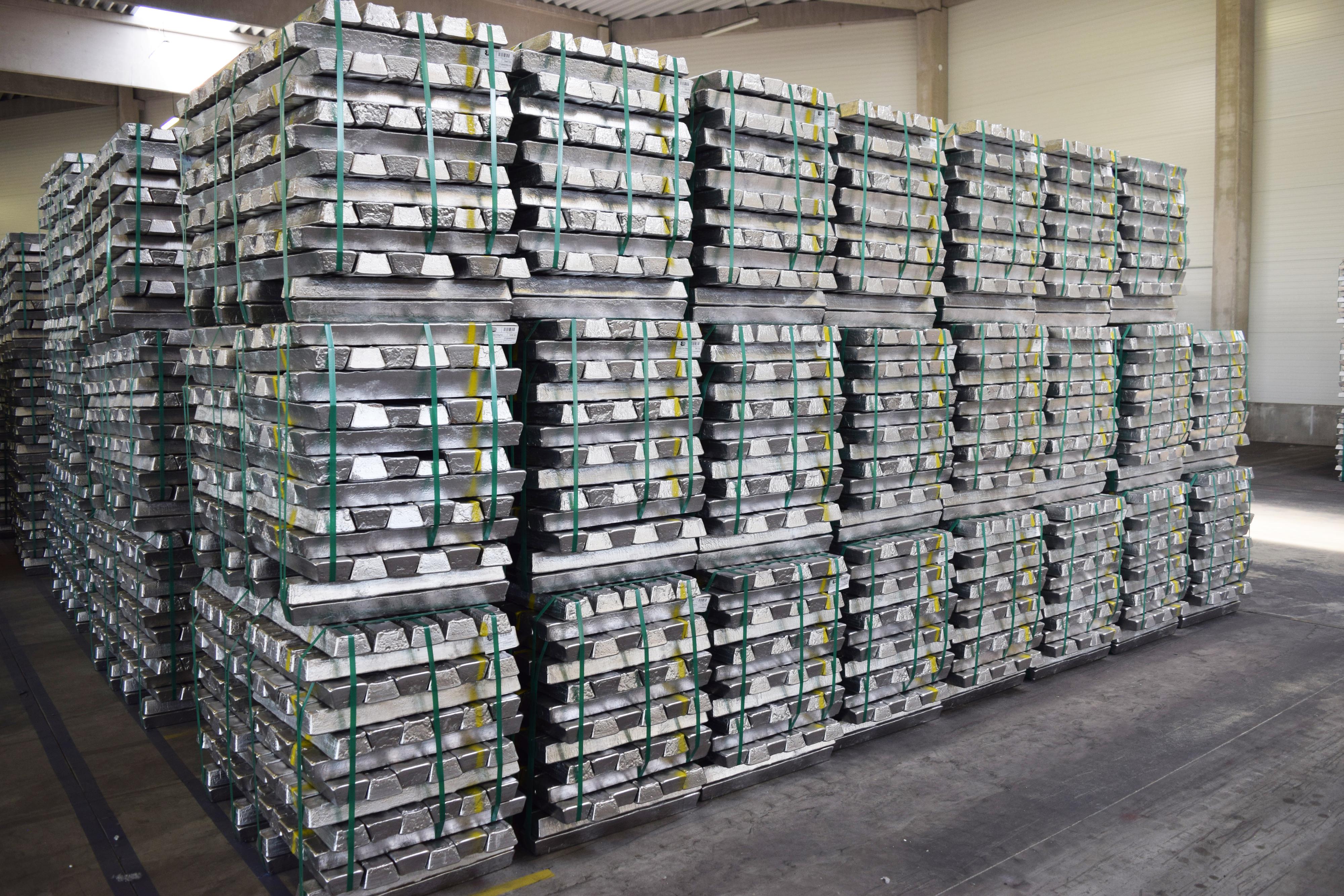 METAL TRADE COMAX, a.s. - Vrátnice A foto 4