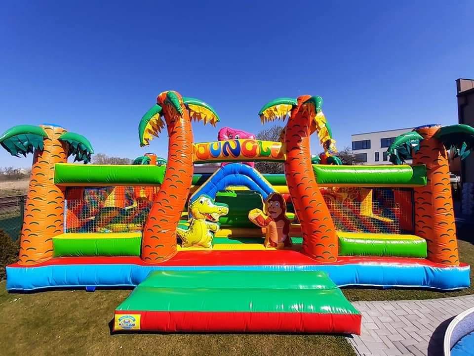 Skákací hrady - Atrakce Blonďák