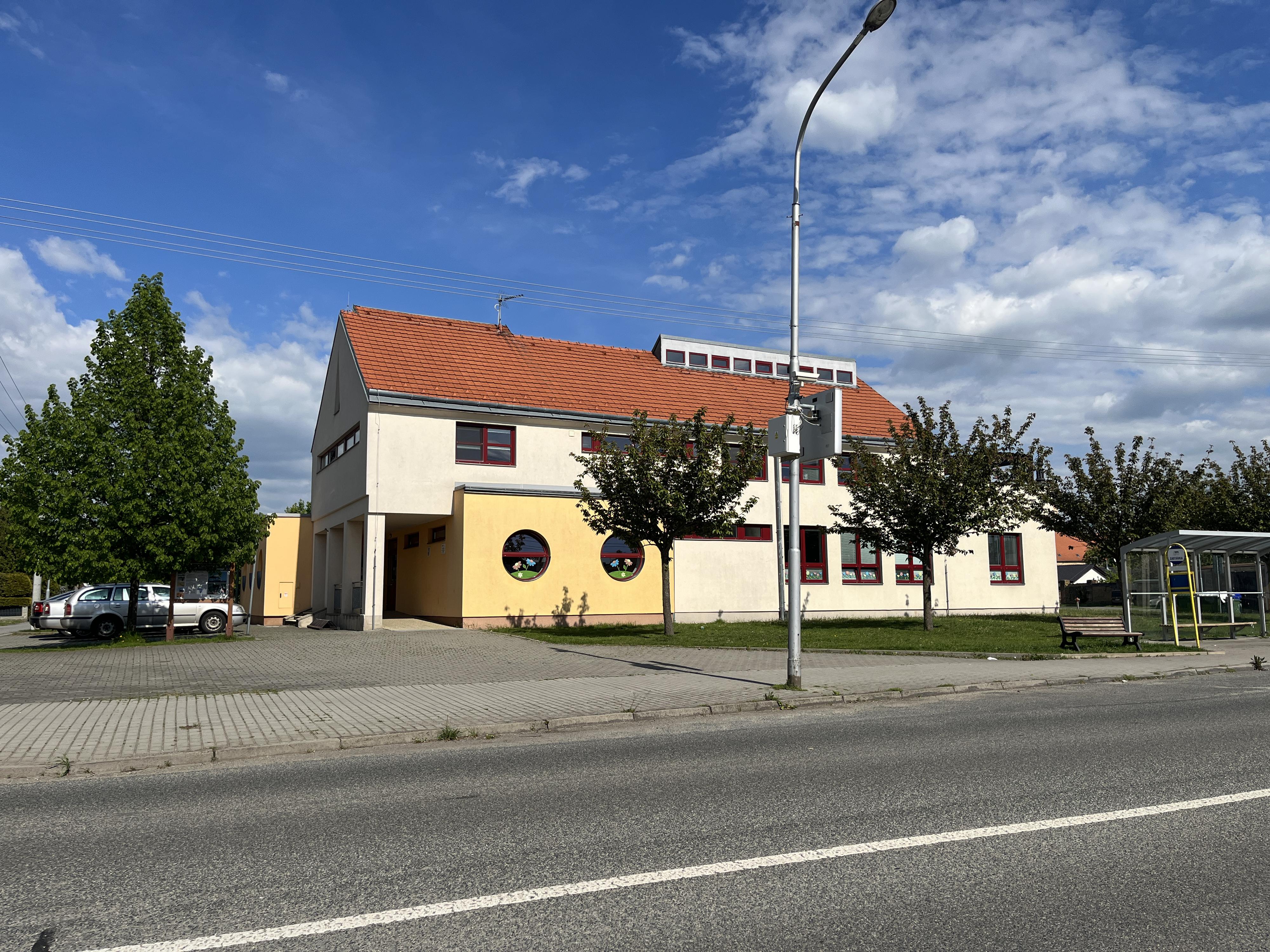 Masarykova základní škola a mateřská škola Nezamyslice foto 3