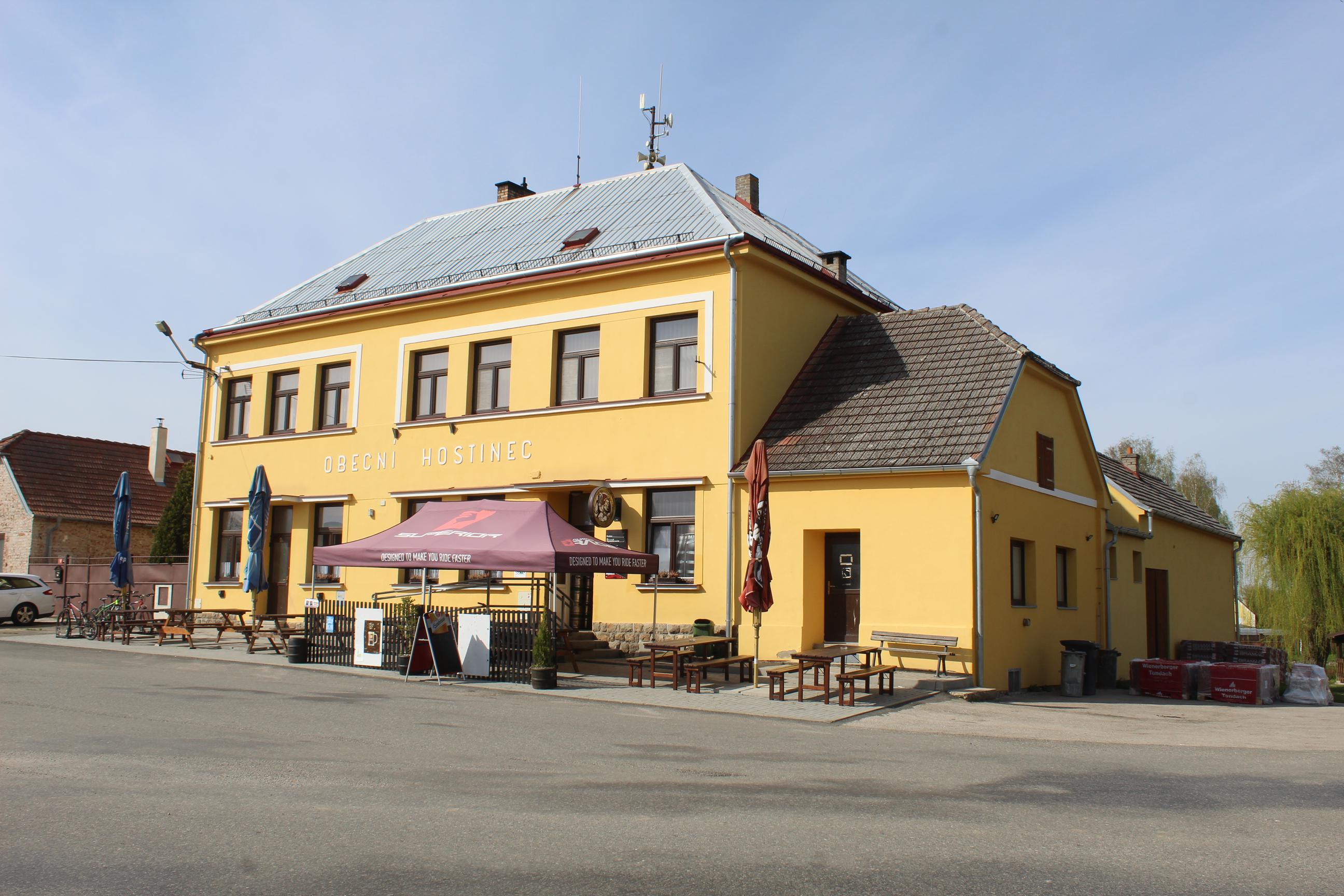 Sviny - obecní úřad foto 2