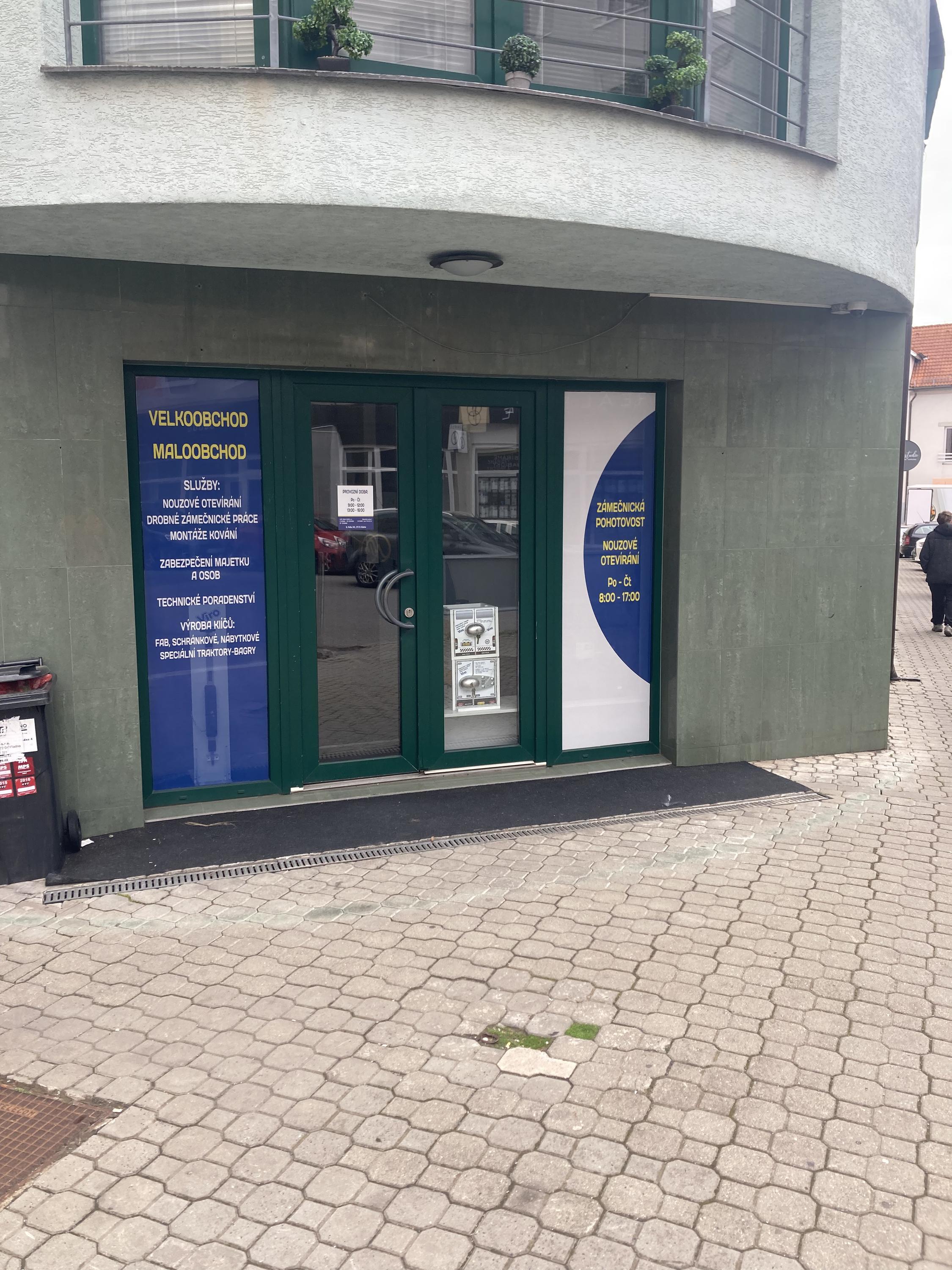 KLÍČE, ZÁMKY STANĚK, s.r.o. foto 2