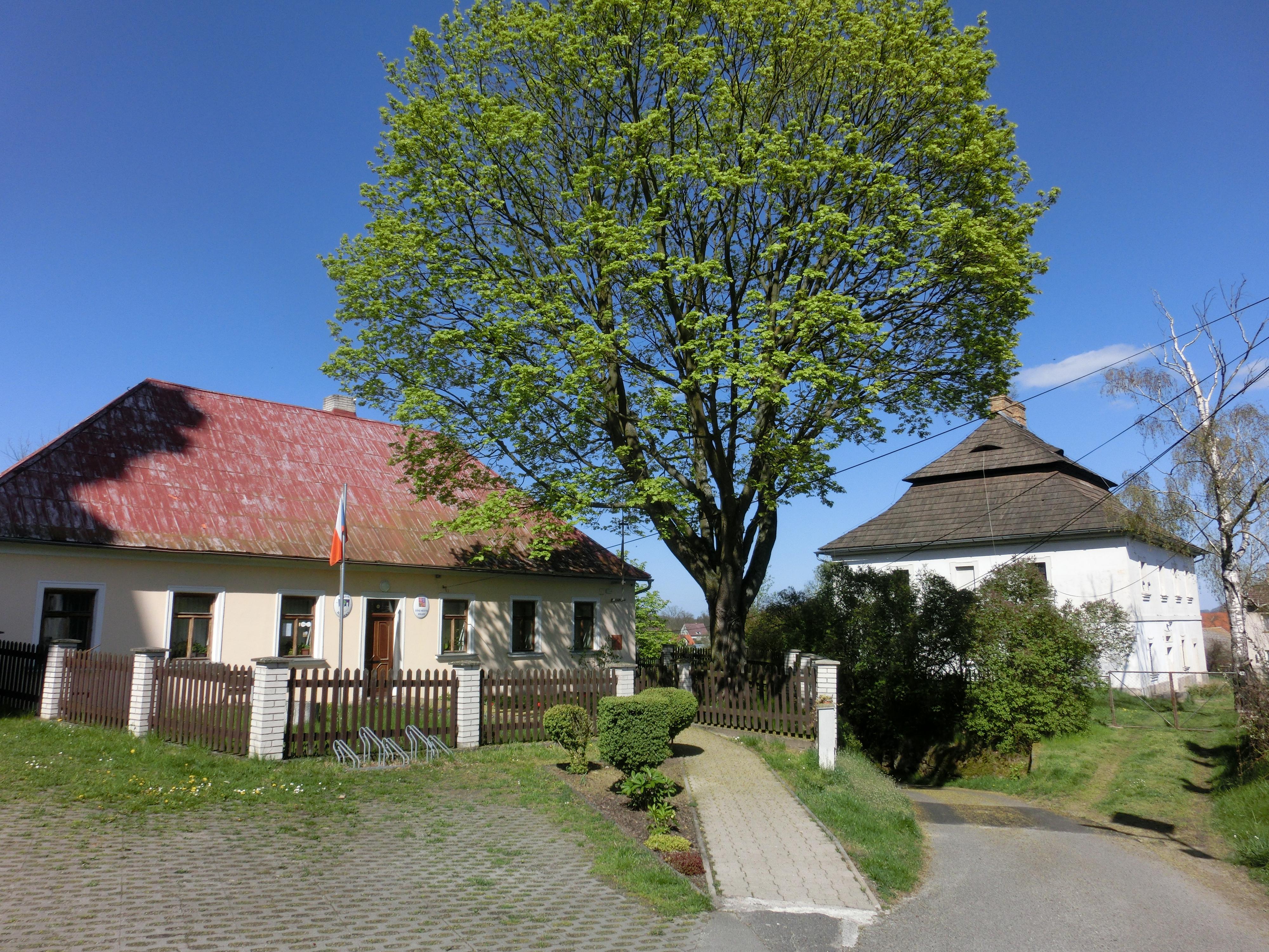 Holany - úřad městyse foto 6