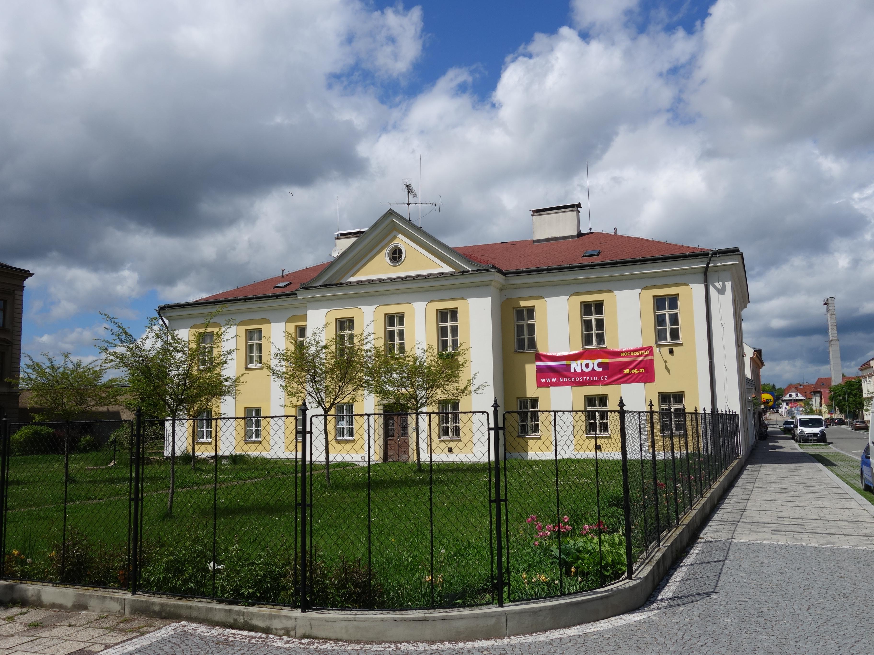 Římskokatolická farnost - děkanství Choceň foto 2