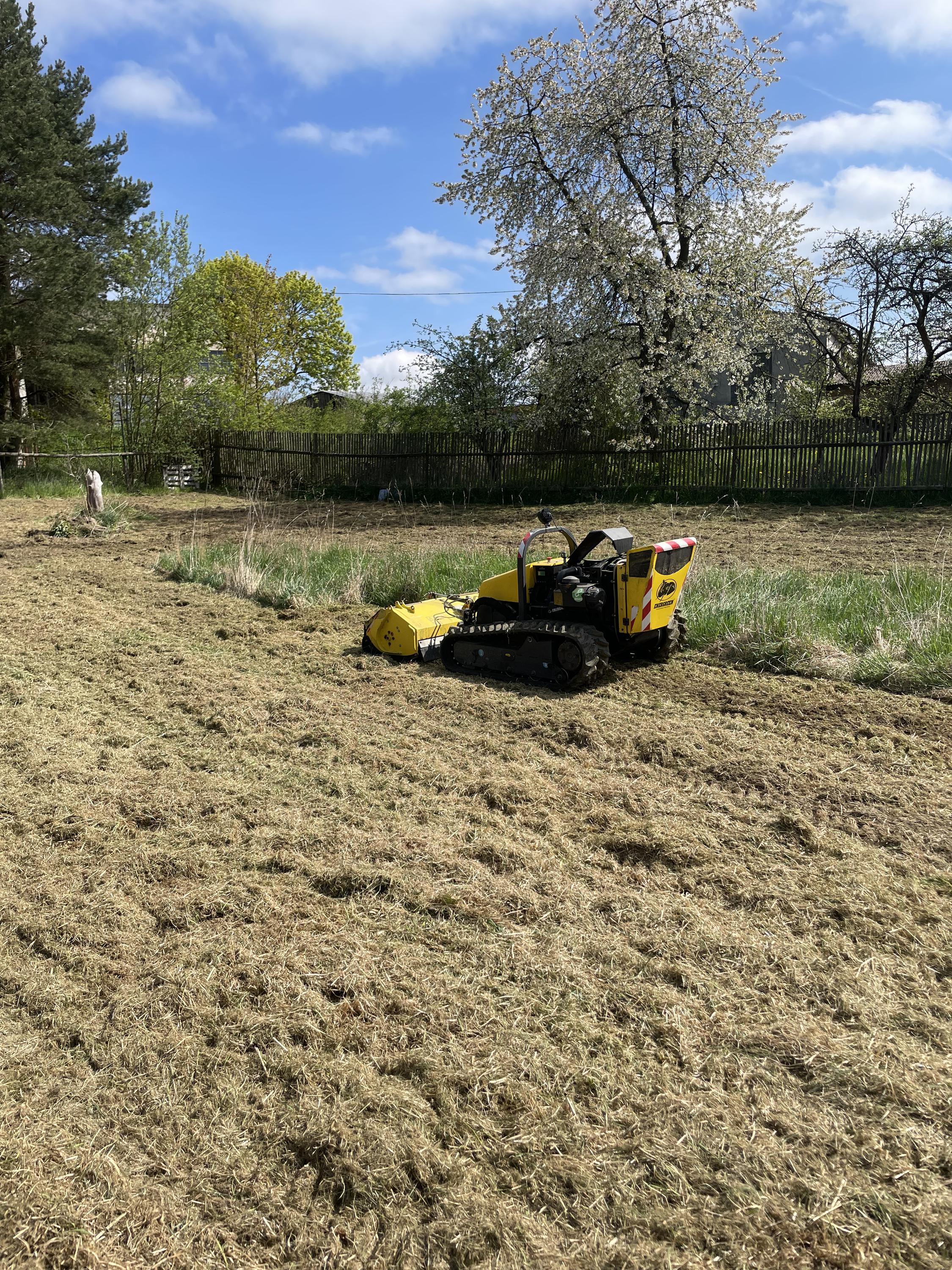 Daniel Hrubý - Údržba pozemků foto 3