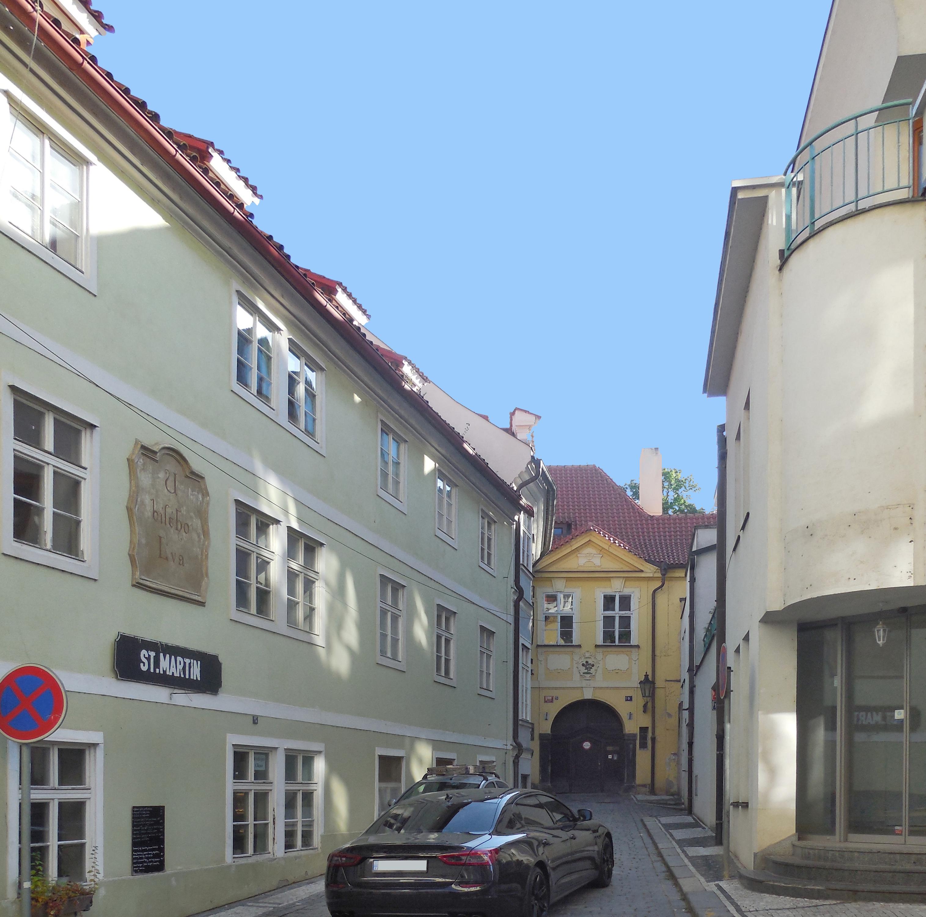 Knihovna Ústavu pro soudobé dějiny AV ČR foto 5