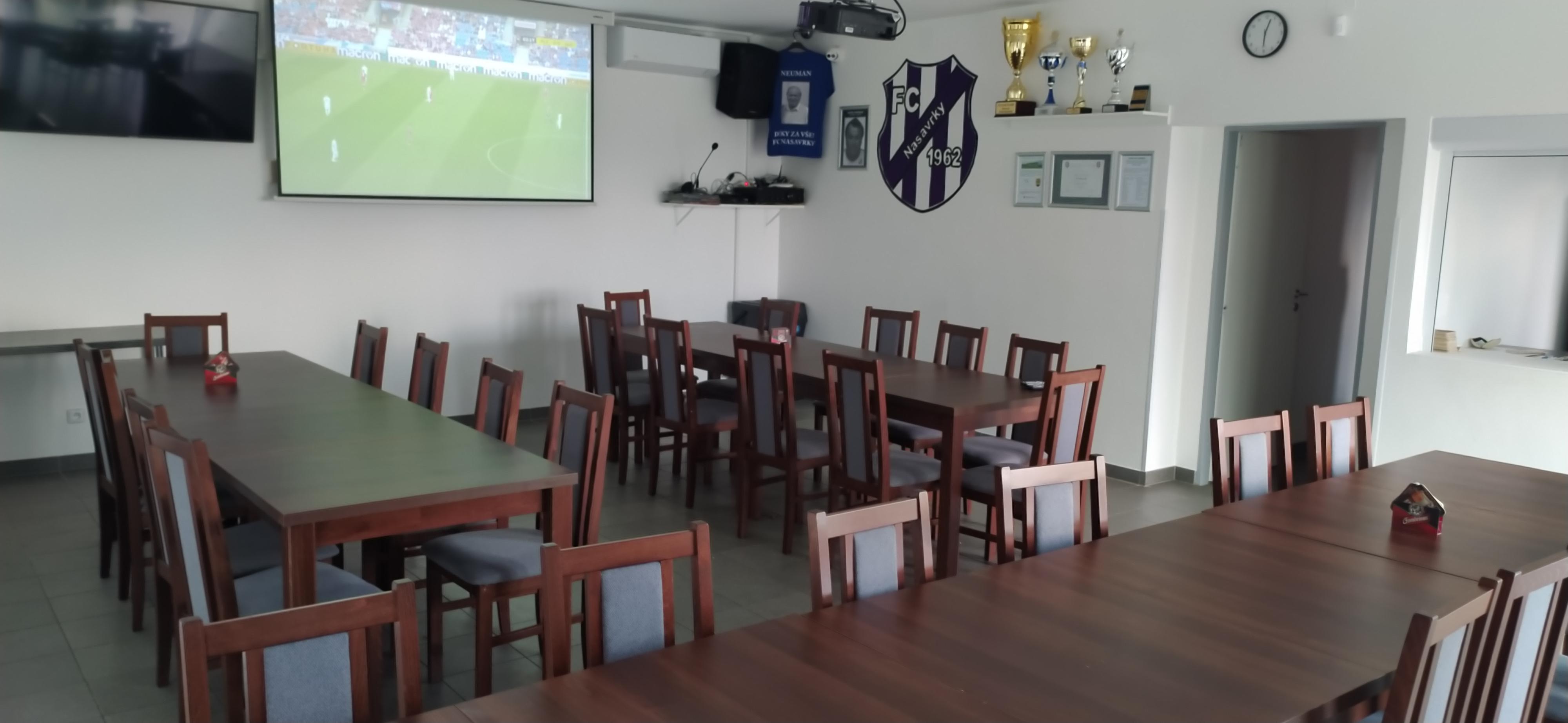 Občerstvení na hřišti FC Nasavrky foto 3