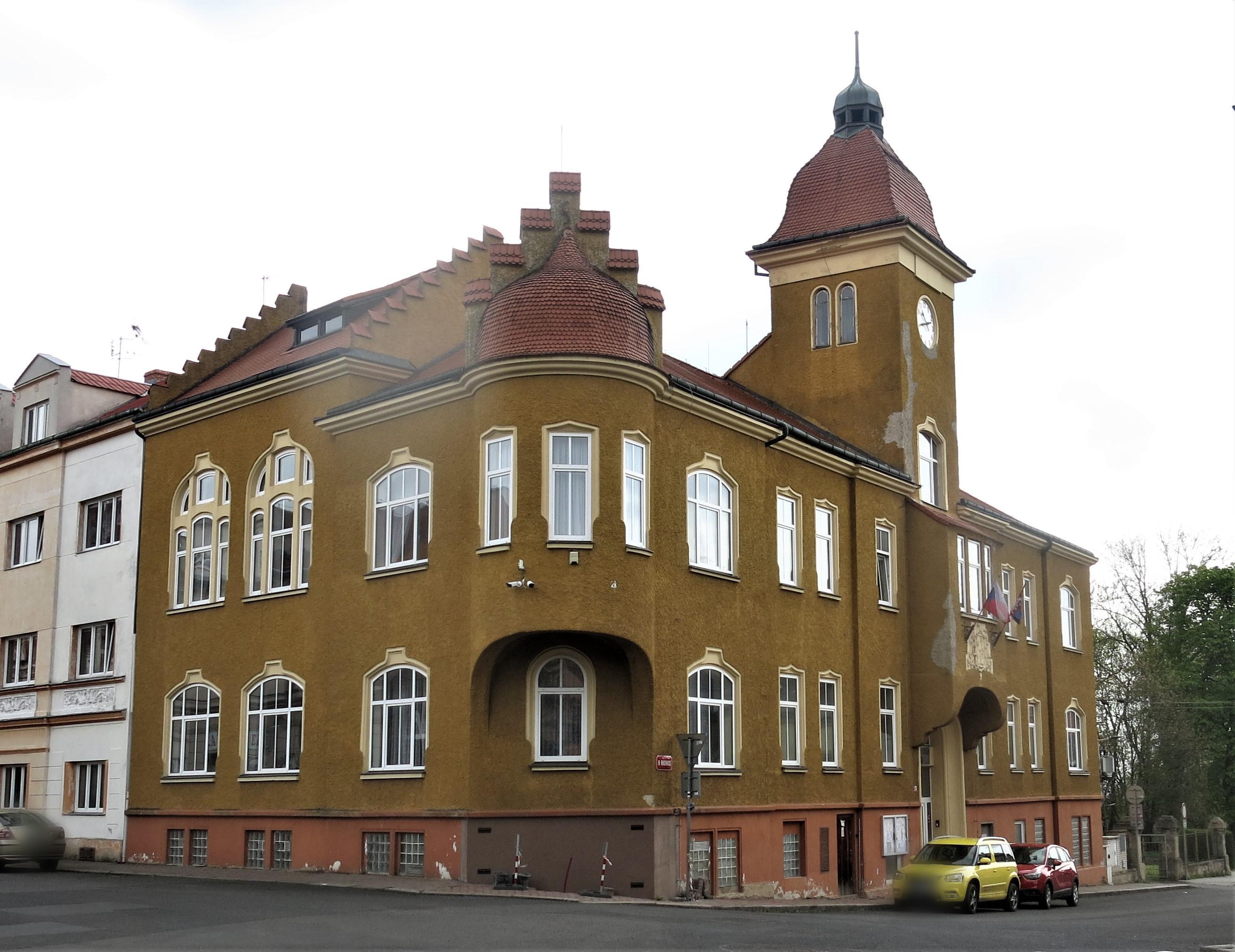Hrob - městský úřad foto 5