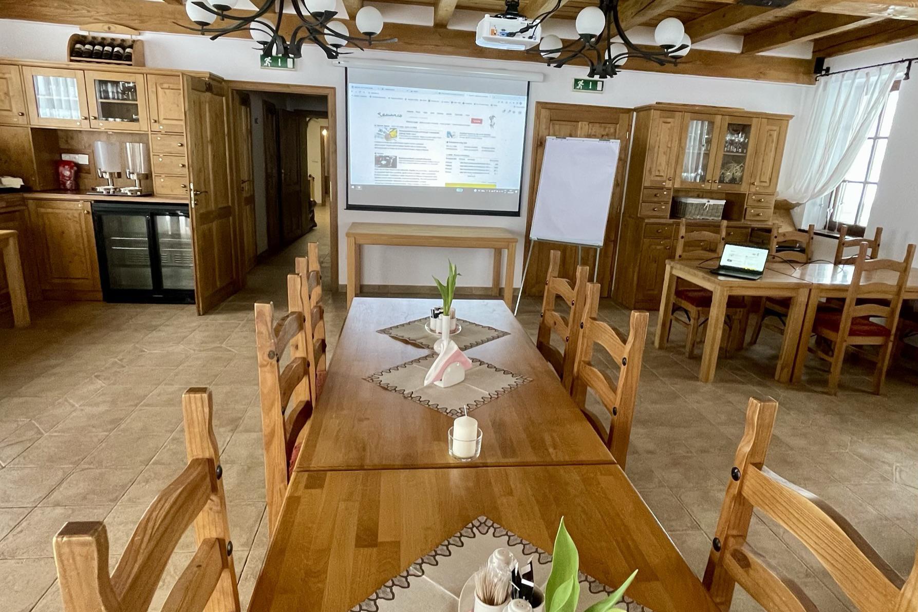 Firemní akce, sál až pro 80 osob