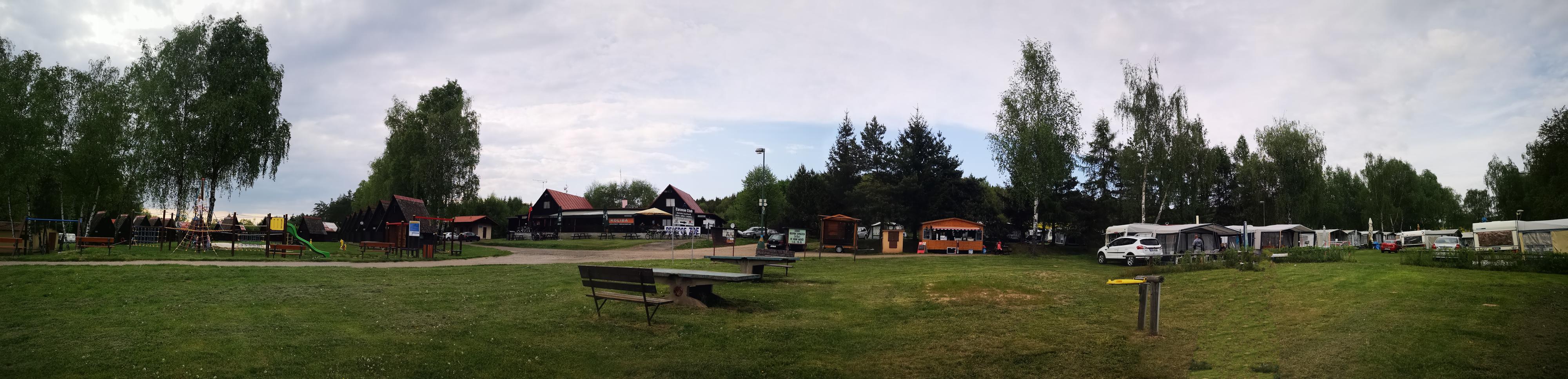 Autokemp a chatová osada Lužany u Jičína foto 6