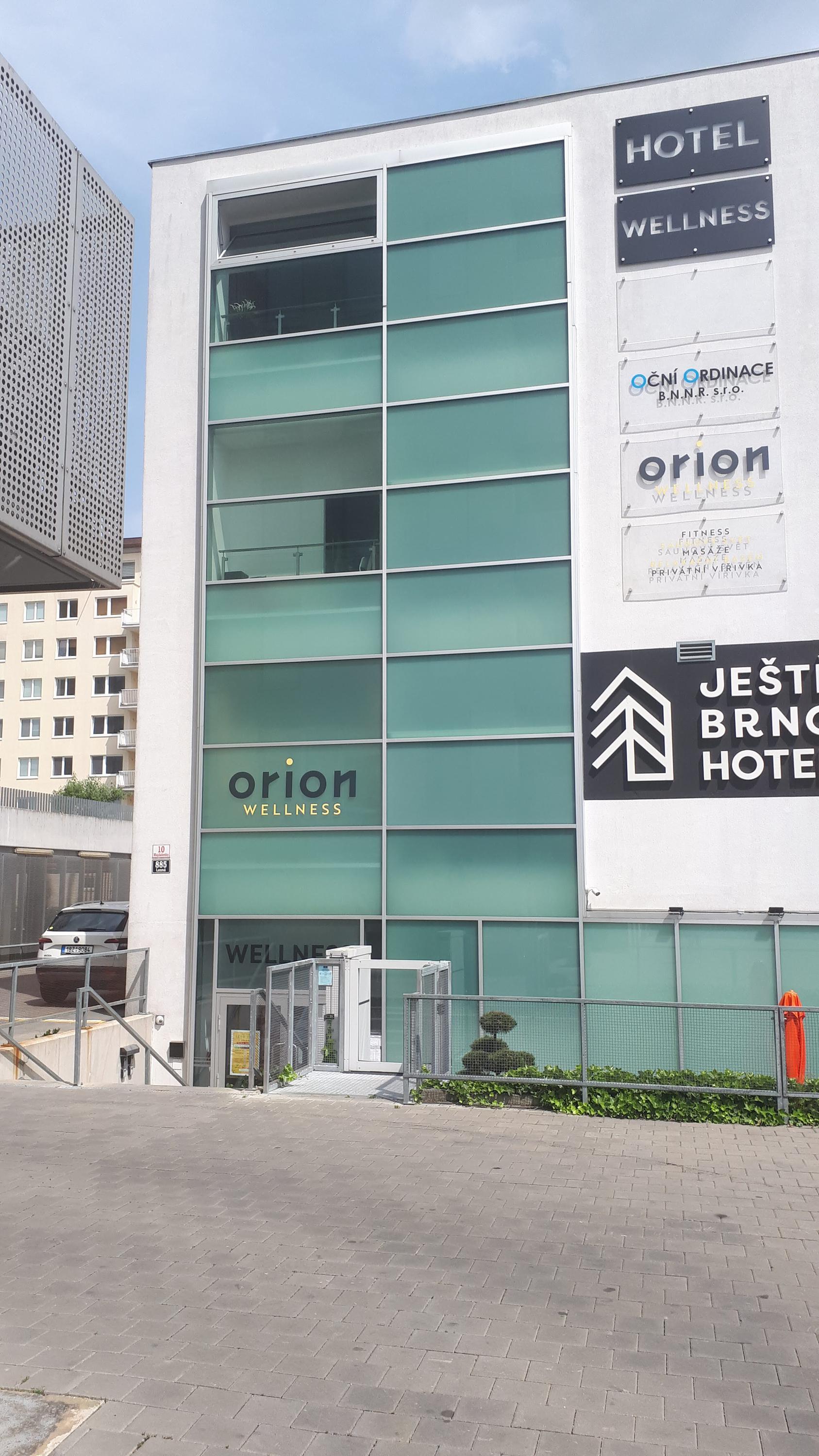 Oční Lesná s.r.o., MUDr. Tereza Neugbauerová foto 4