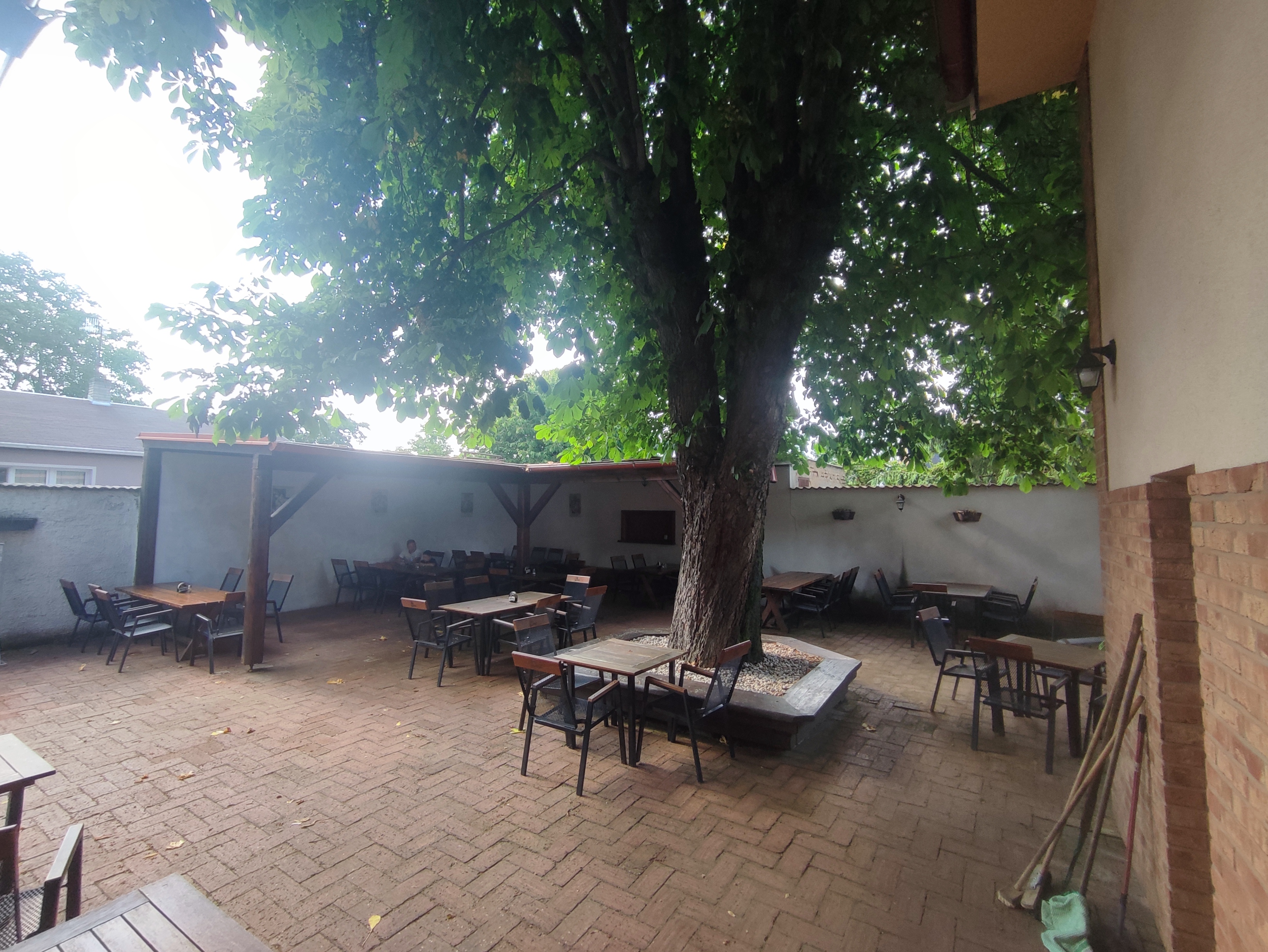 Restaurace U Voháků foto 3