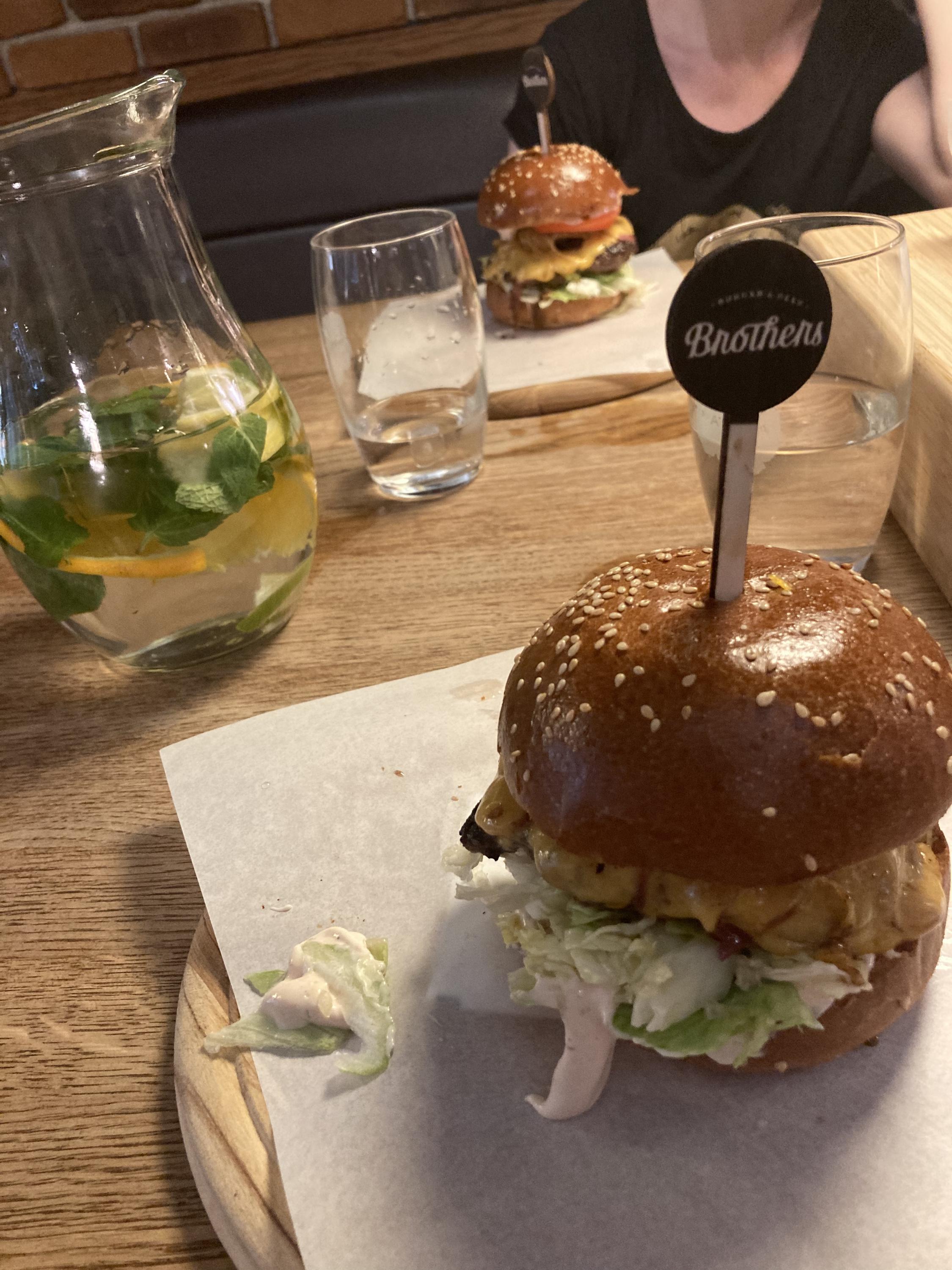 Burger & Beer Brothers foto 4