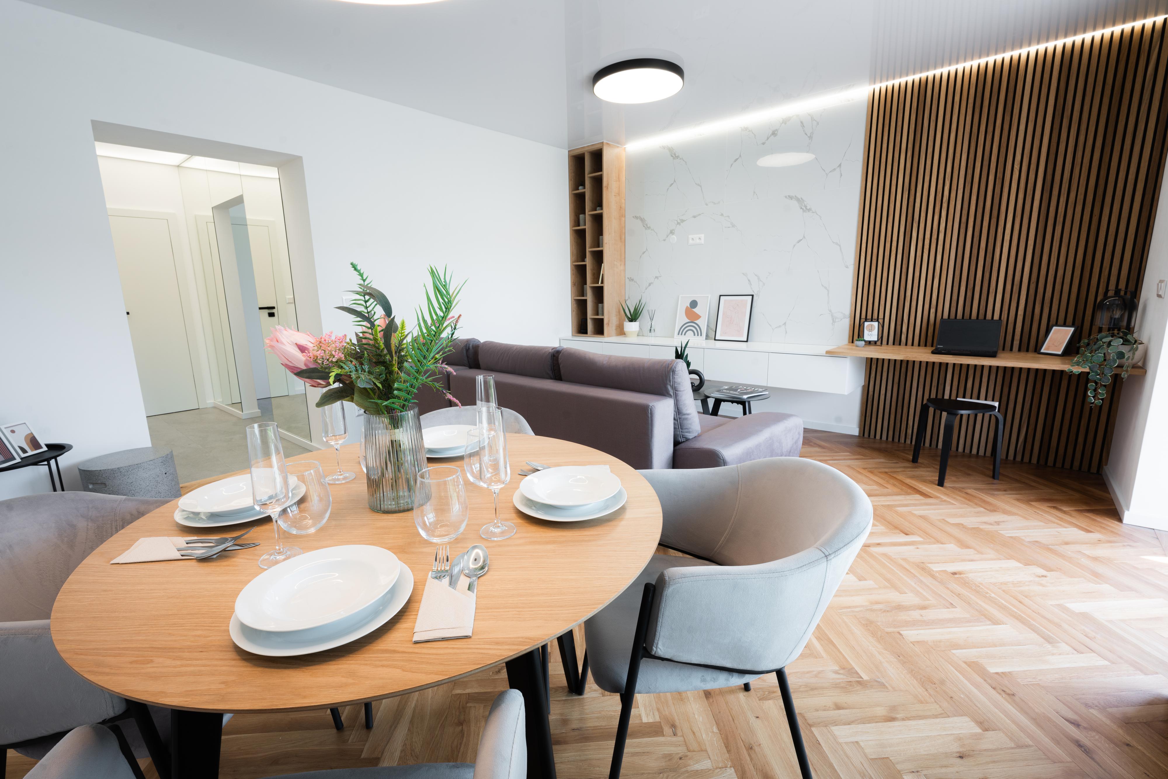 Lucie Burianová - realitní makléř foto 3