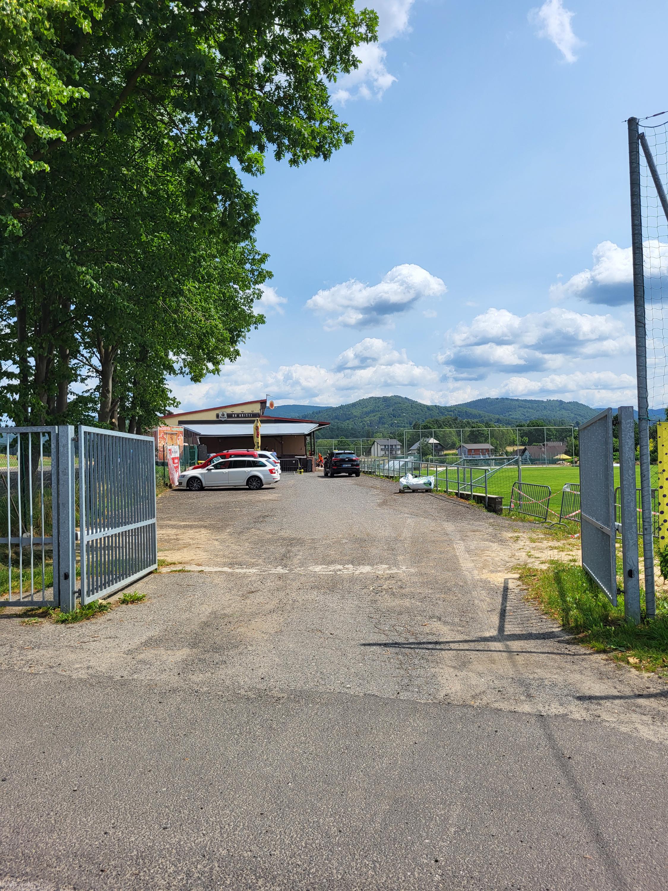 Sportovní areál FK Krásná Studánka foto 2